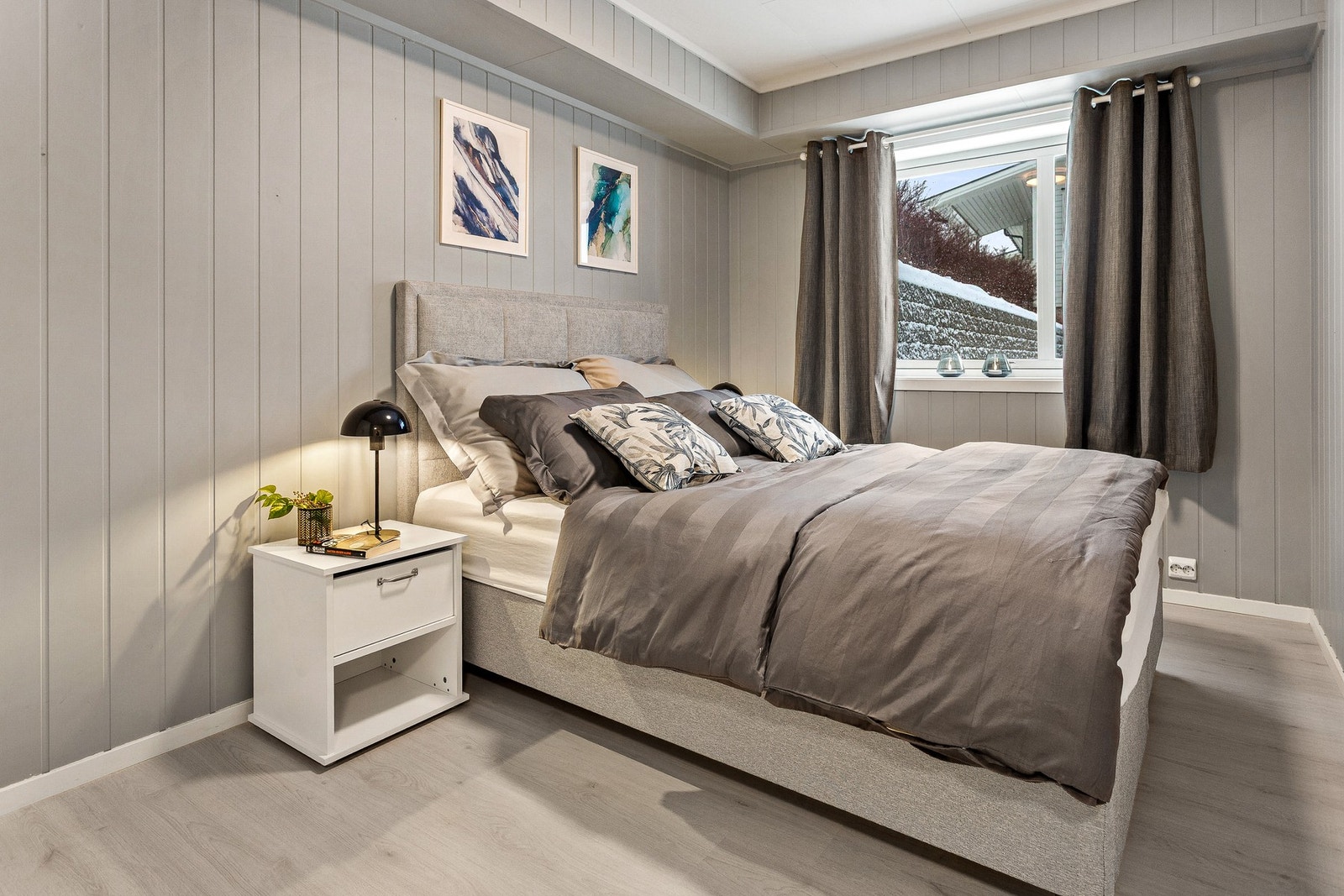 Hovedsoverom - 10 kvm. Delikate farger! Galleribilde