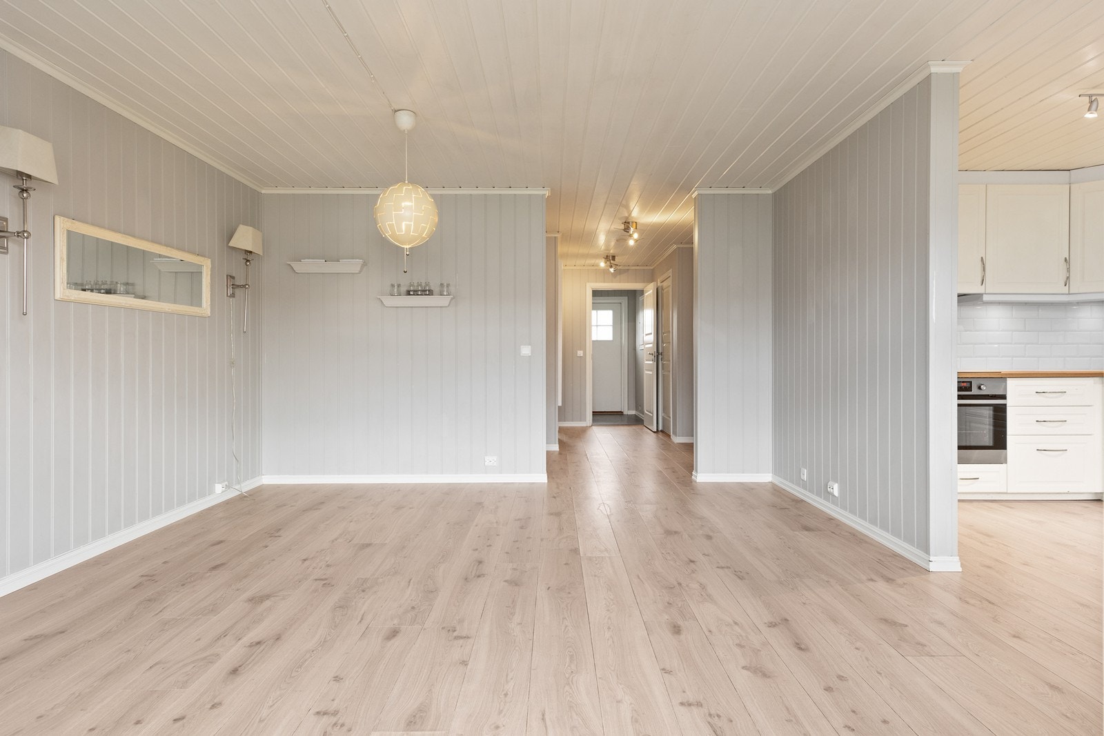 Lys og trivelig leilighet med god atmosfære Galleribilde