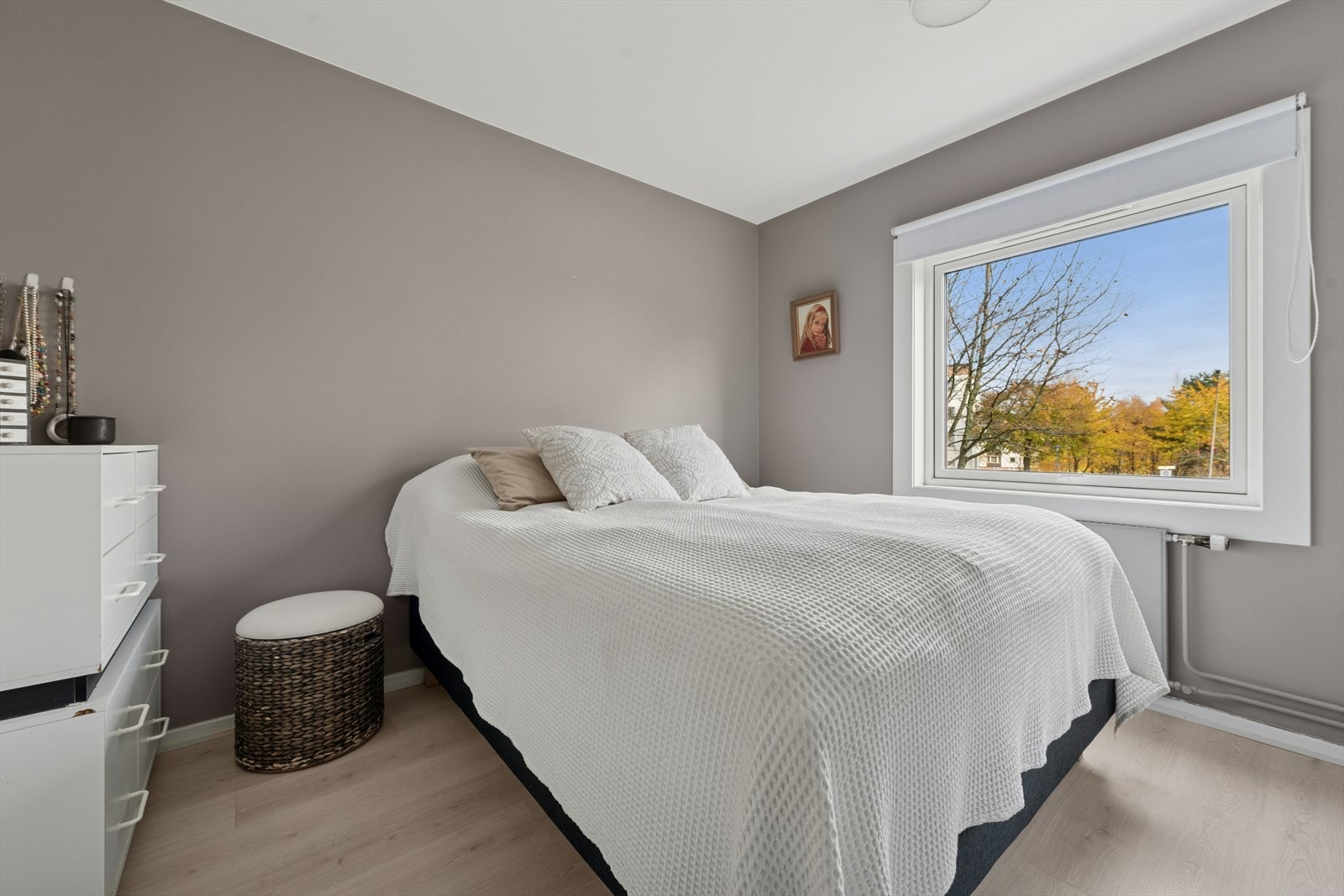 Leiligheten har to gode soverom med fine innredningsmuligheter. Galleribilde