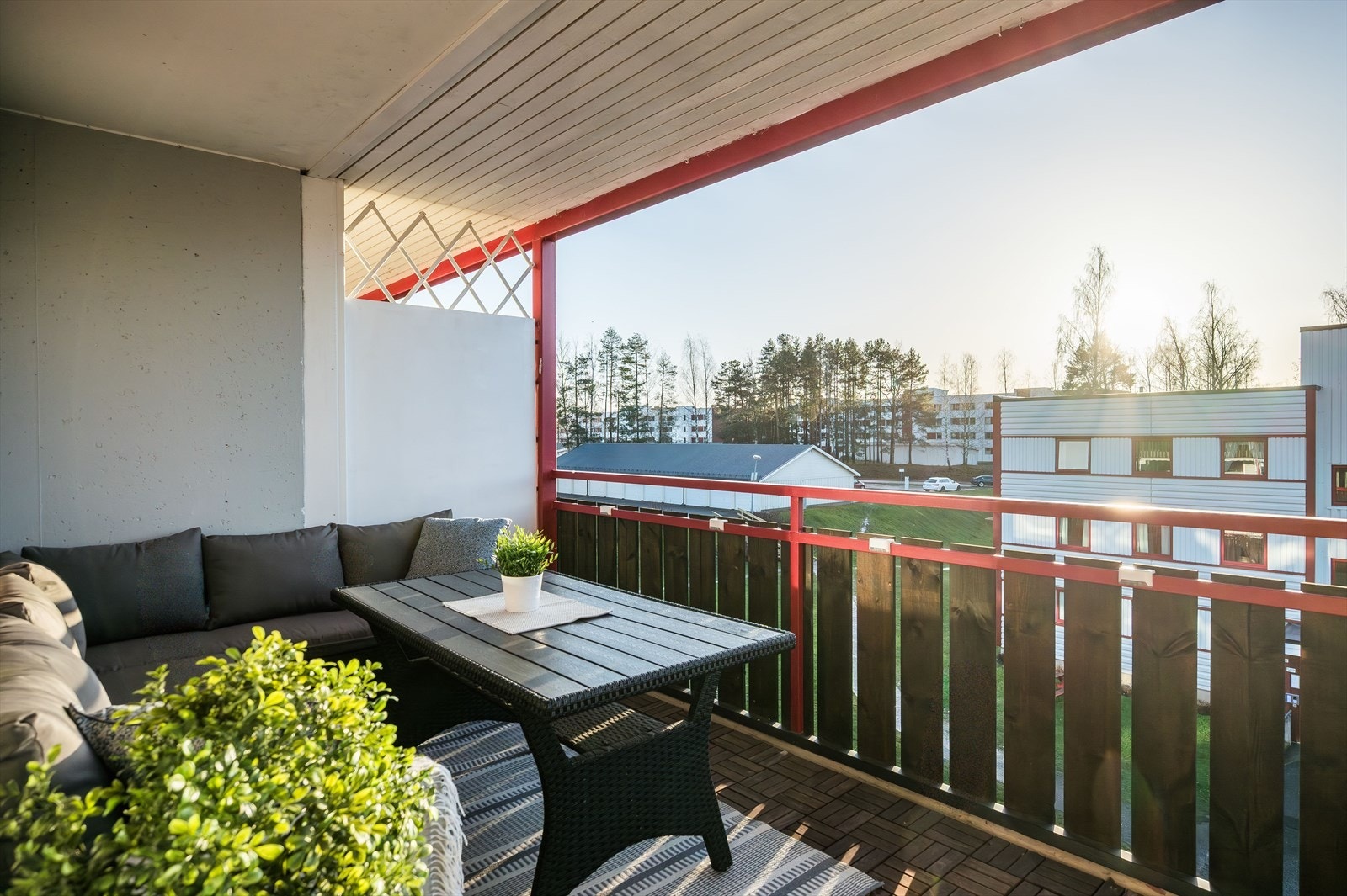 Verandaen er overbygd som skaper en lun atmostfære. Galleribilde