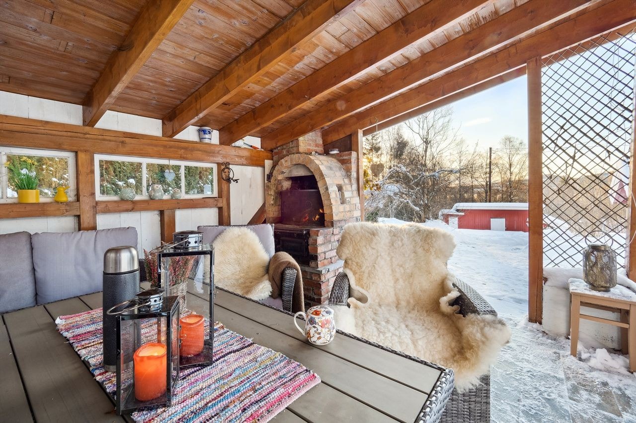 Her kan du nyte fyr i peisen og en god kopp kakao i et fantastisk landskap Galleribilde