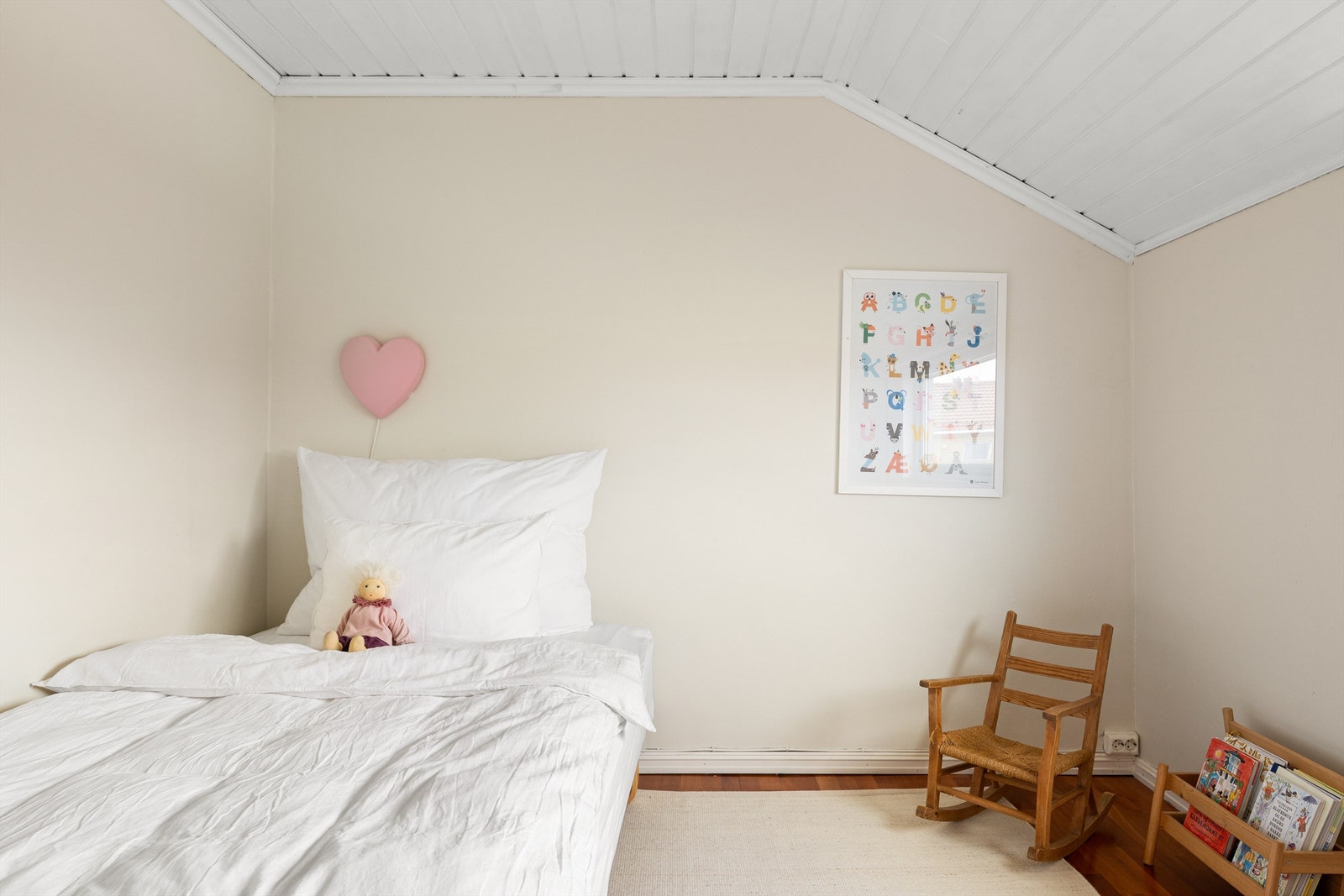 Opprinnelig hovedsoverom er i dag brukt som barnerom. Galleribilde