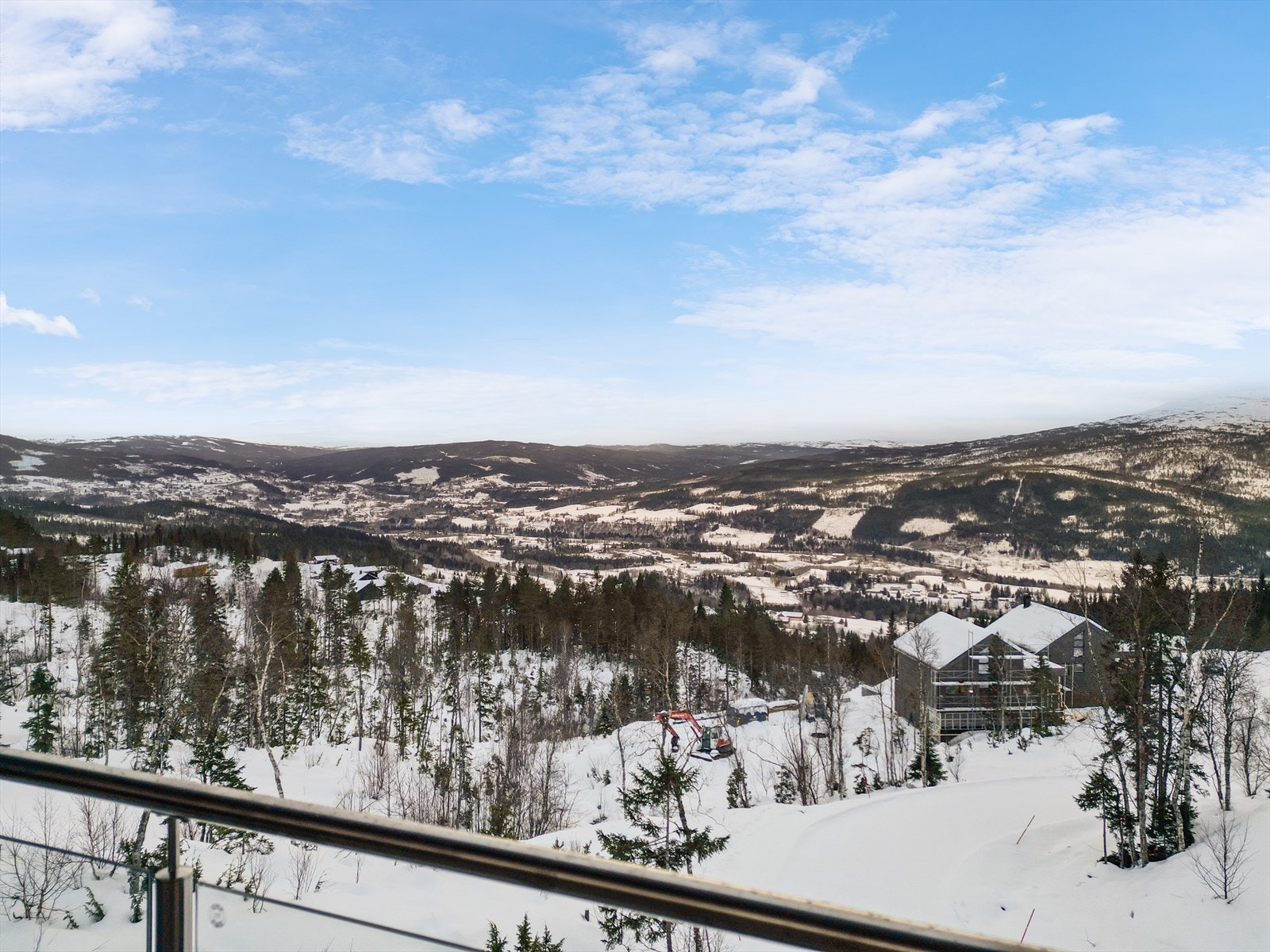 Her kan man spenne på seg langrennsskia og ha tilgang til flere mil med oppkjørte skiløyper. Galleribilde