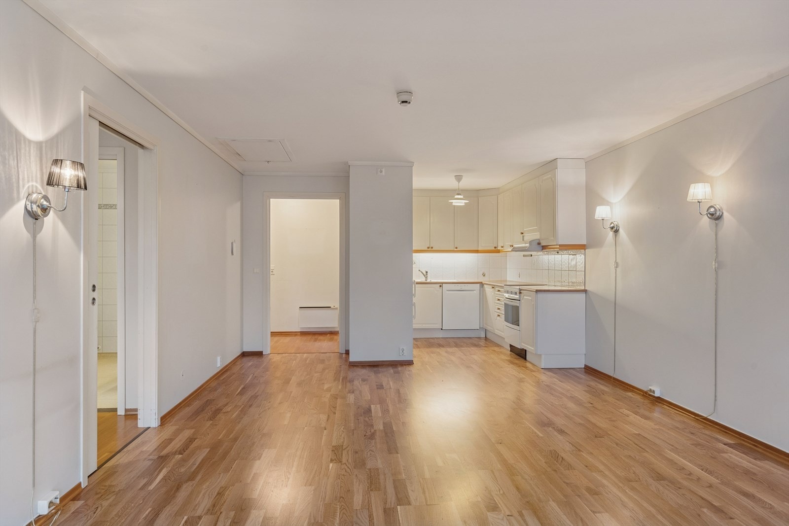 God plass til å møblere med både sofagruppe og spisebord. Galleribilde