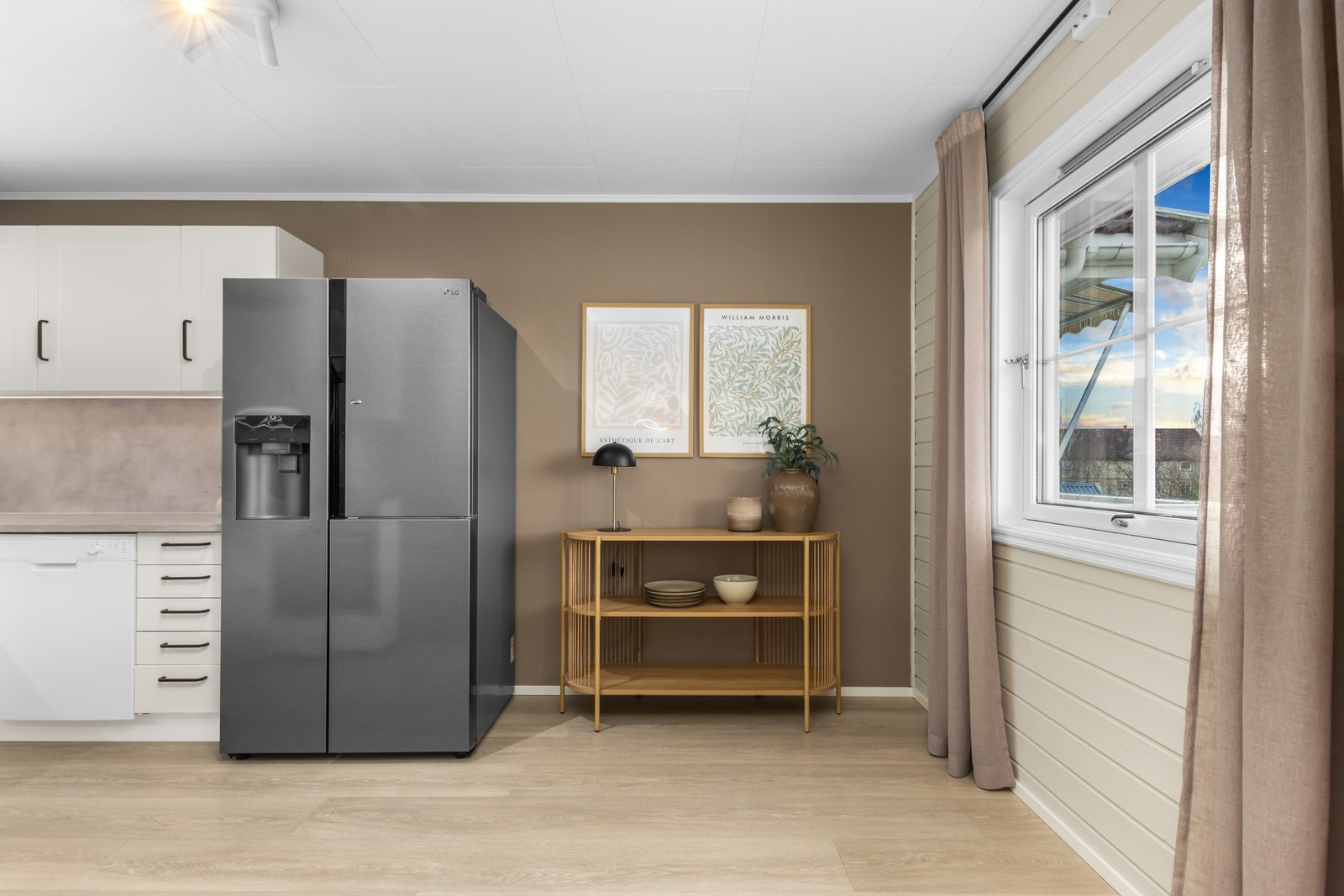 El-anlegget ble fullstendig oppgradert i 2021. Oppgraderingene som ble gjort er bla. nytt sikringsskap, nye stikkontakter, brytere/dimmere, nye lysarmatur og smarthus styring. Galleribilde