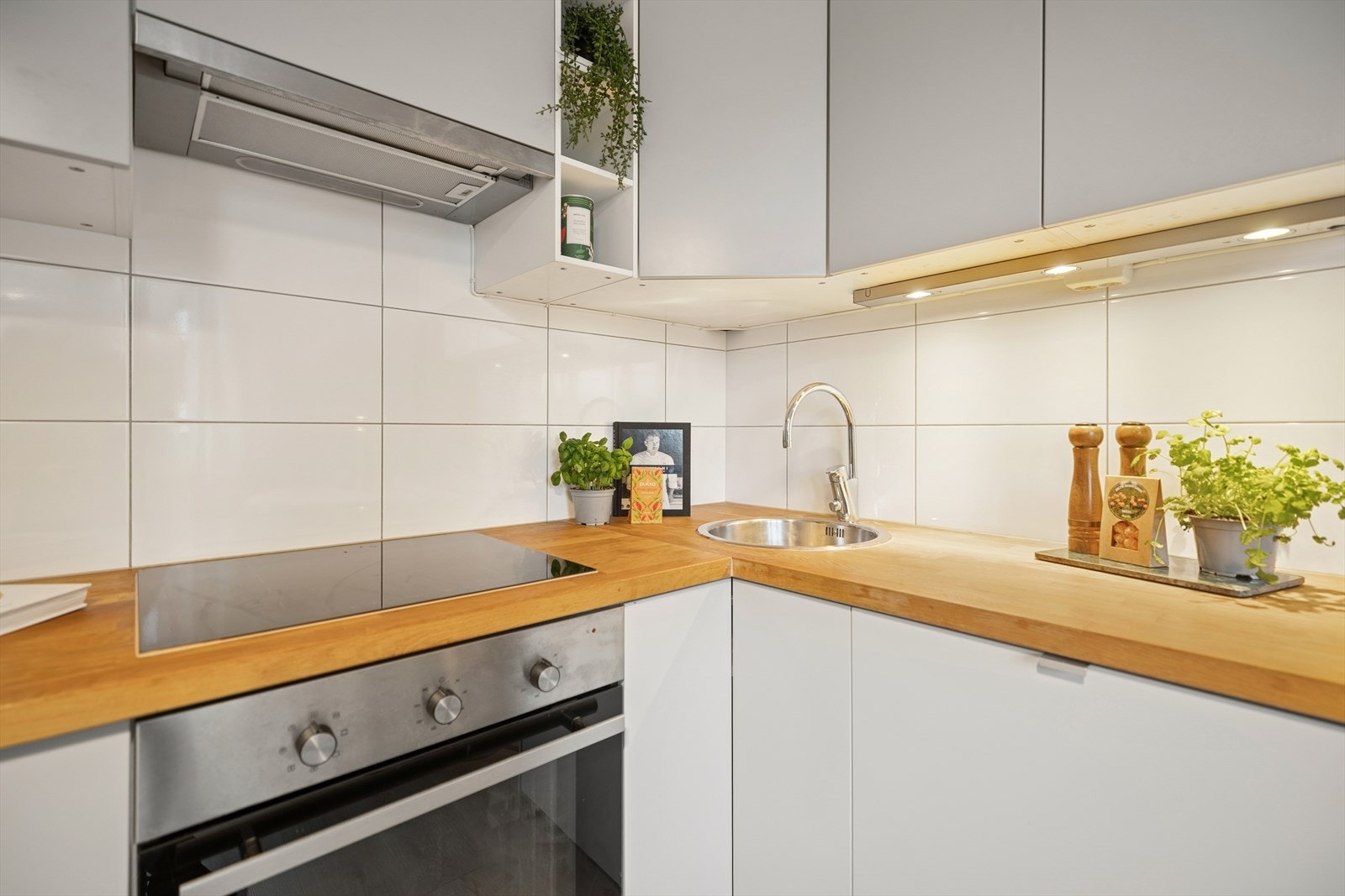 Kjøkken pusset opp av tidligere eier i 2015. Galleribilde