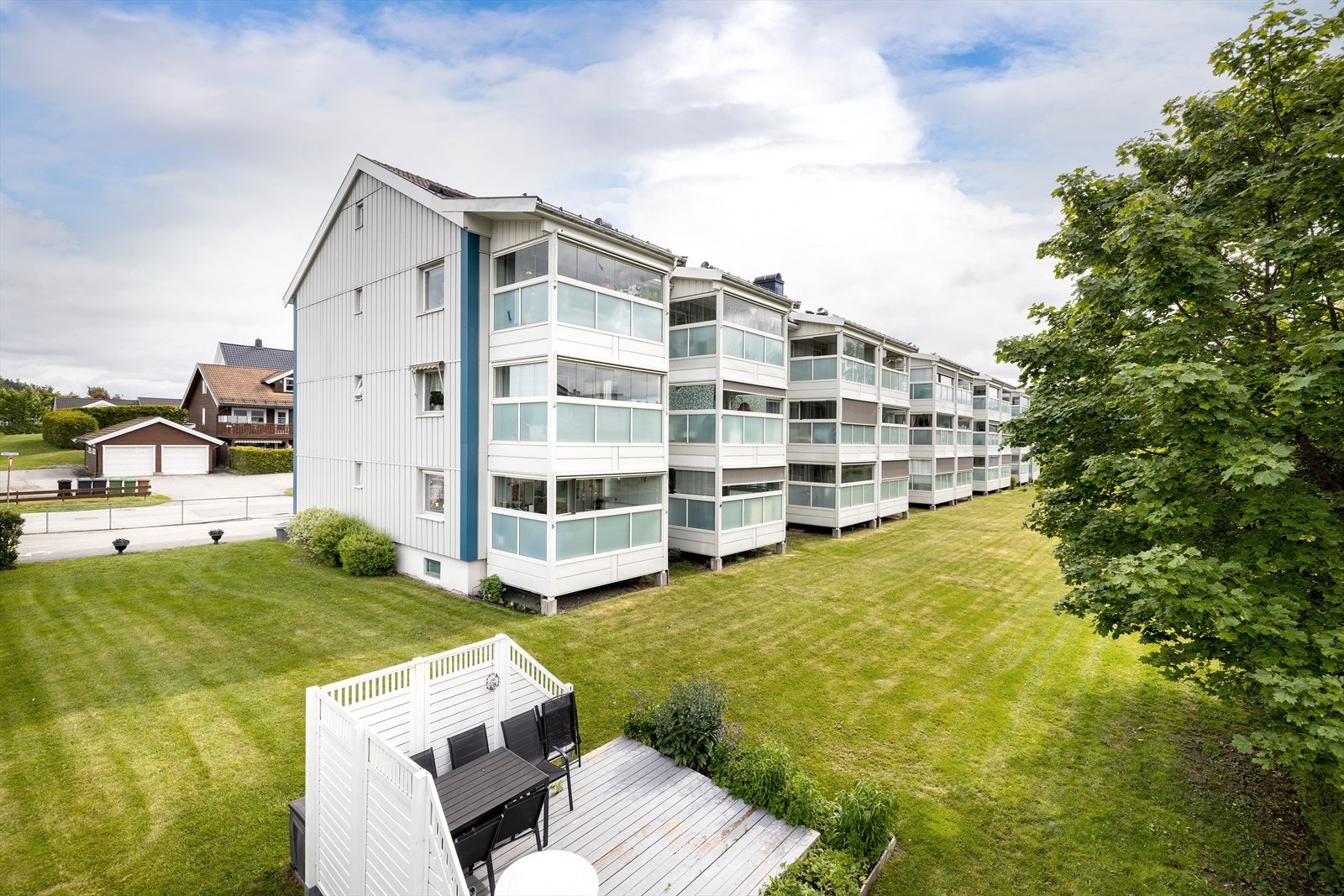 Hønen Alle 1, på nordsiden av Hønefoss sentrum Galleribilde