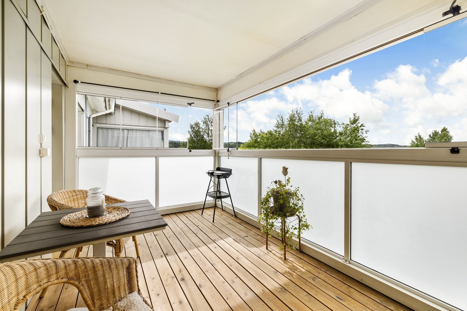 Solrikt å hyggelig Galleribilde