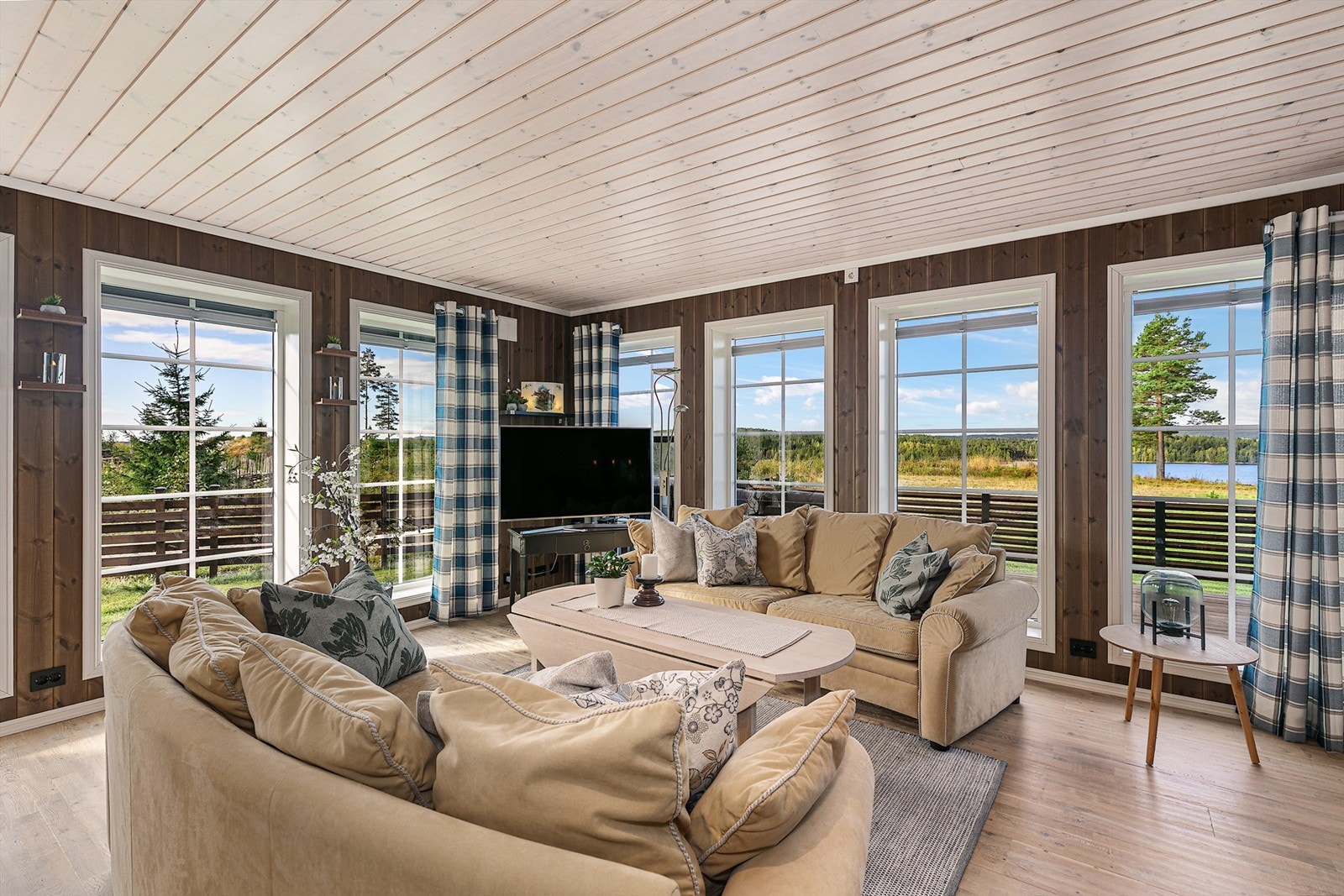 Hytta ble oppført i 2017 Galleribilde