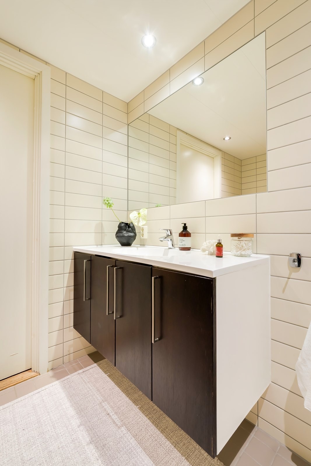 Badet har ventilasjon via mekanisk avtrekk. Galleribilde