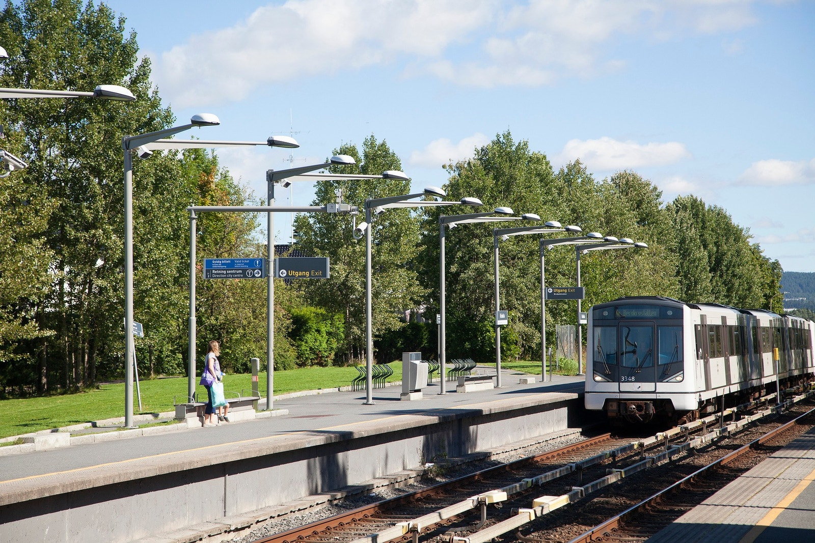 God dekning av offentlig kommunikasjon med gangavstand til både buss og T-bane. Galleribilde