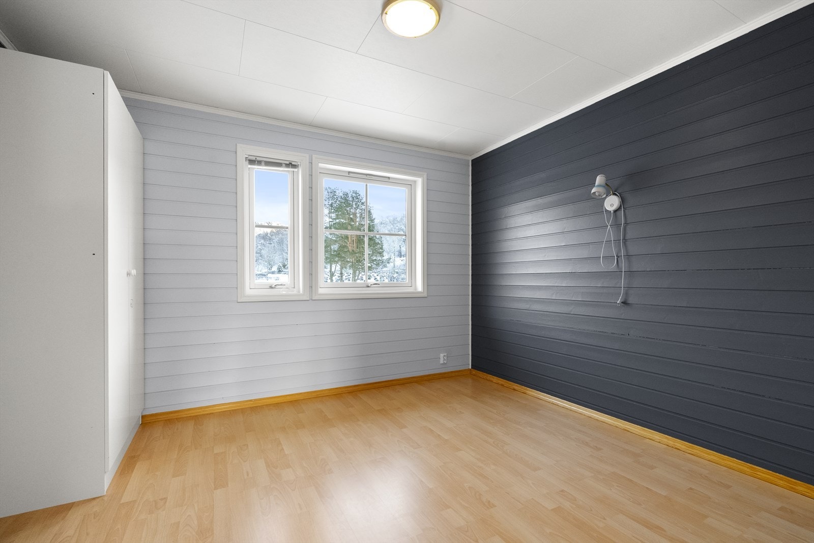 Det er 2 soverom i bustaden Galleribilde