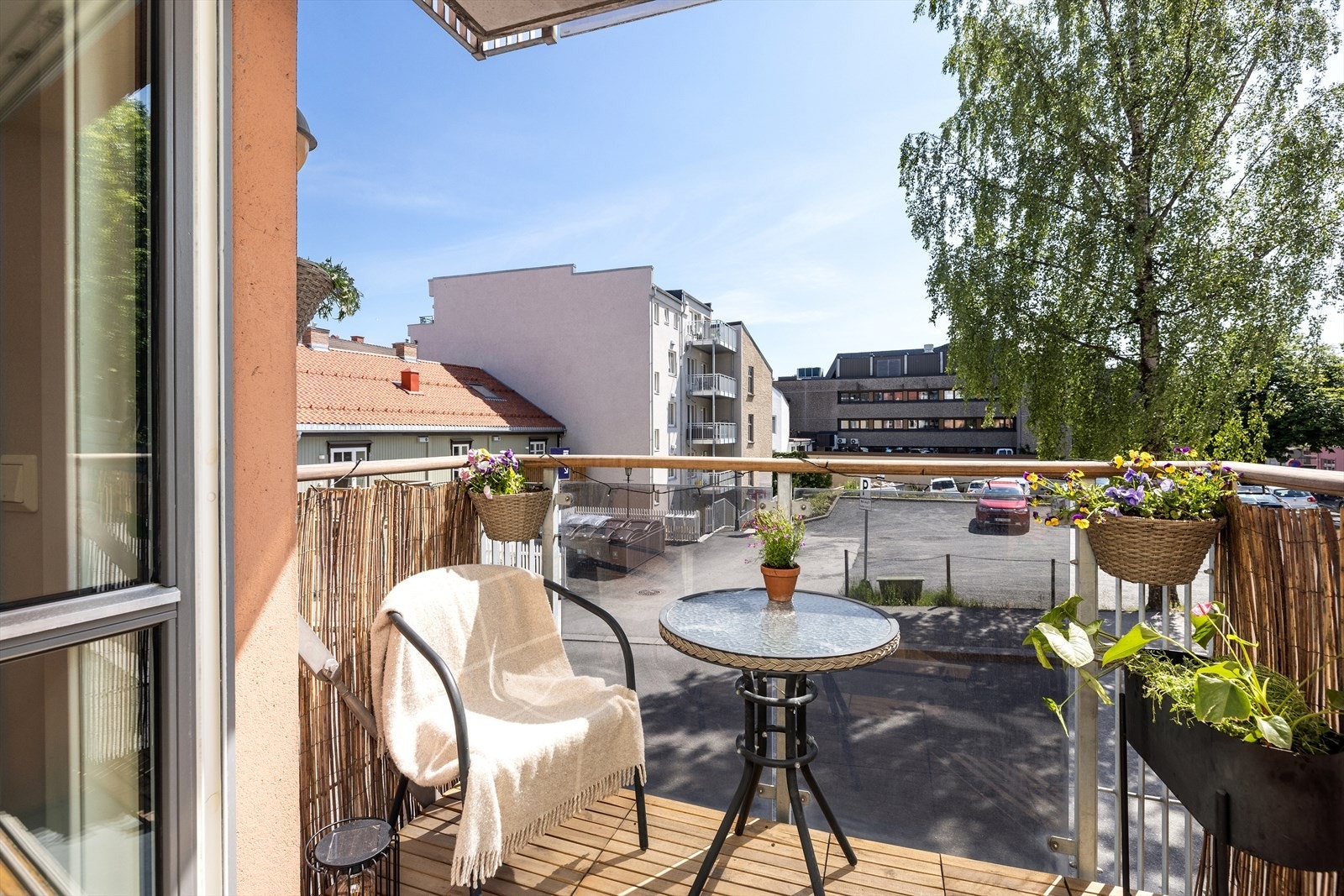 En liten balkong i byen! Galleribilde