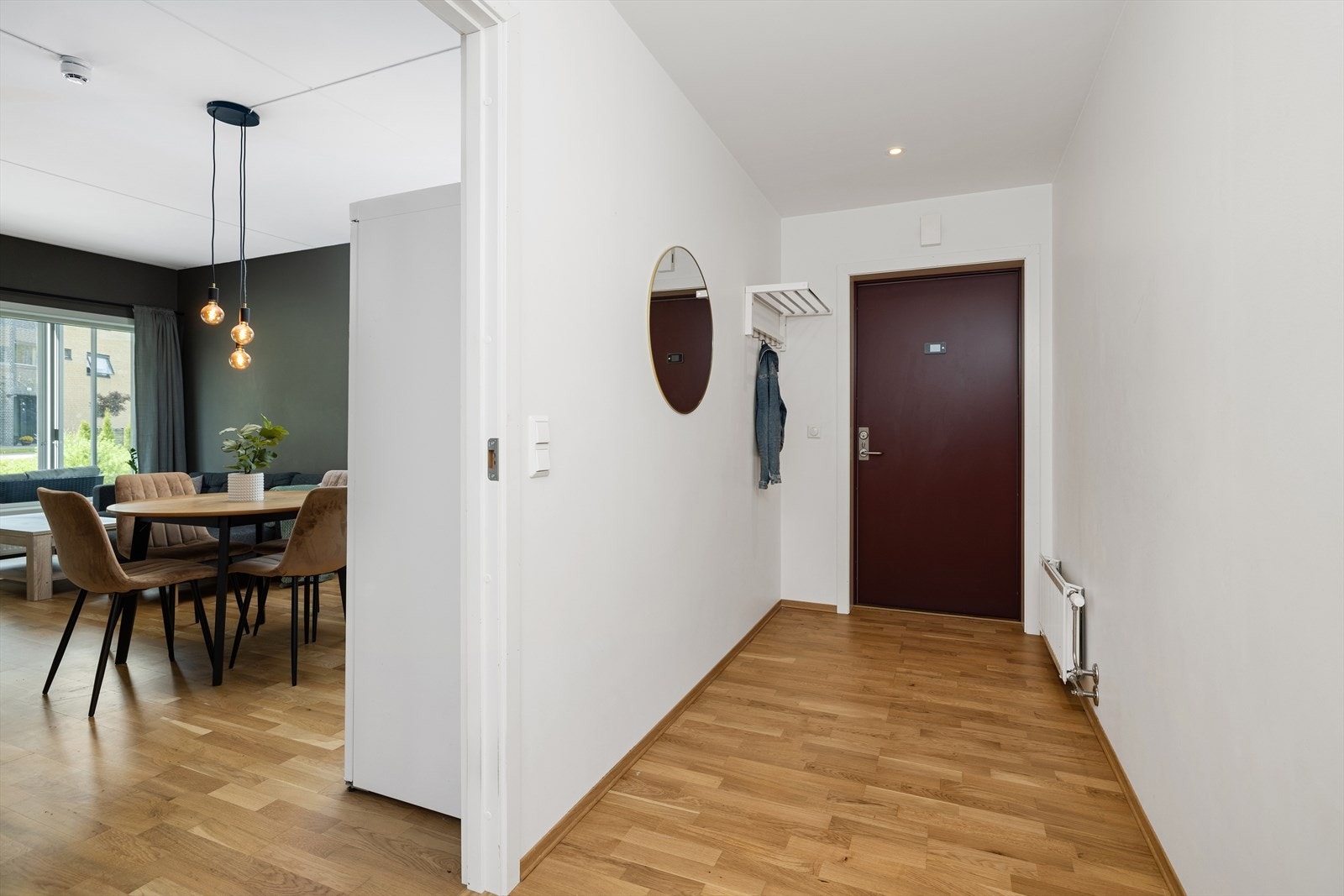 Det er fjernvarme via radiatorer i leiligheten Galleribilde