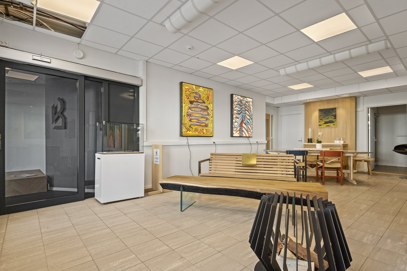 Lokale i 1. etasje/bakkeplan Galleribilde