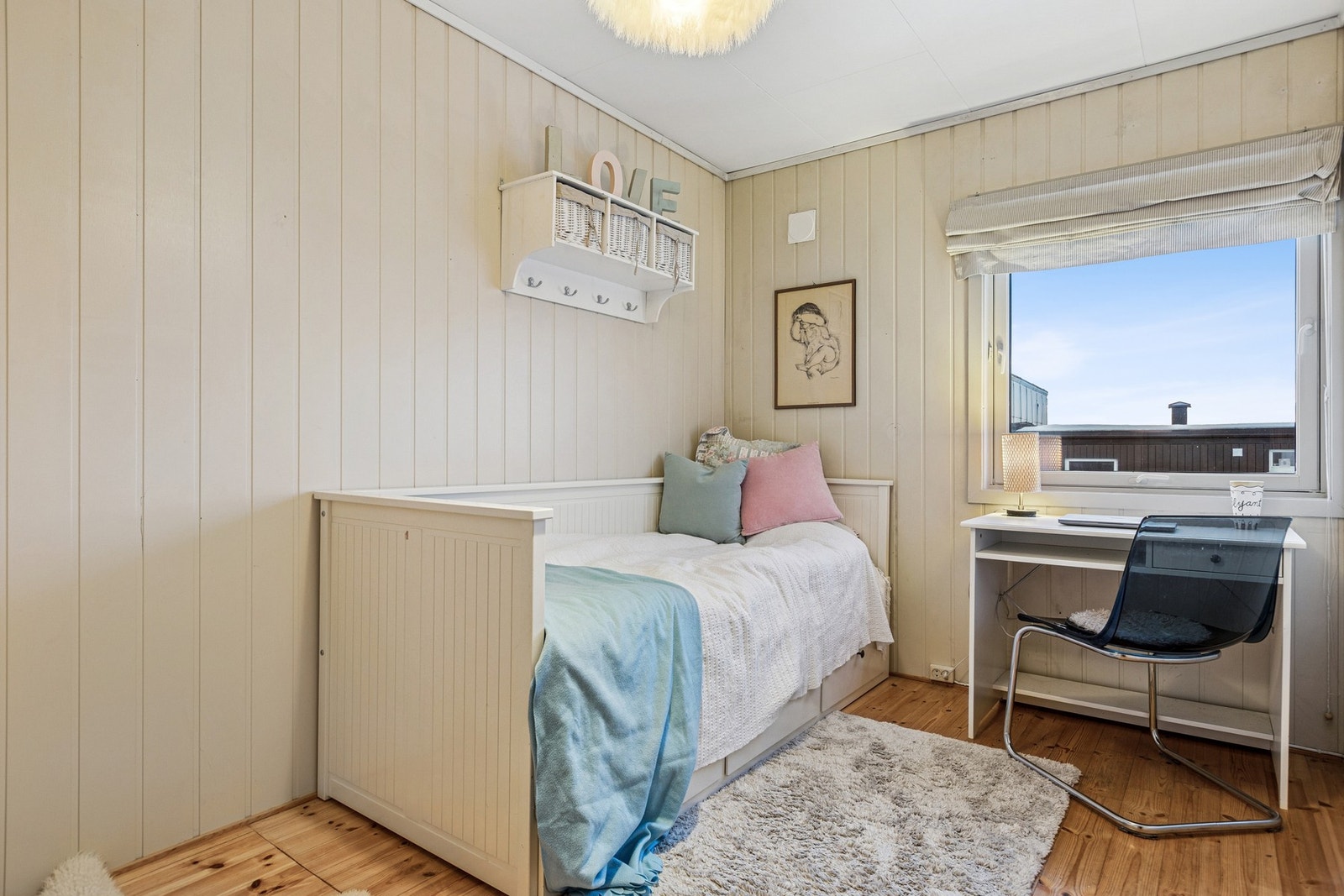 Samtlige soverom er nylig oppgradert med nye screens på vinduene. Galleribilde