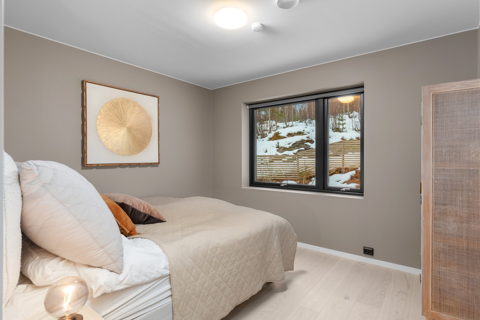 Soverom i 1. etasje på 10,3 kvm. Galleribilde