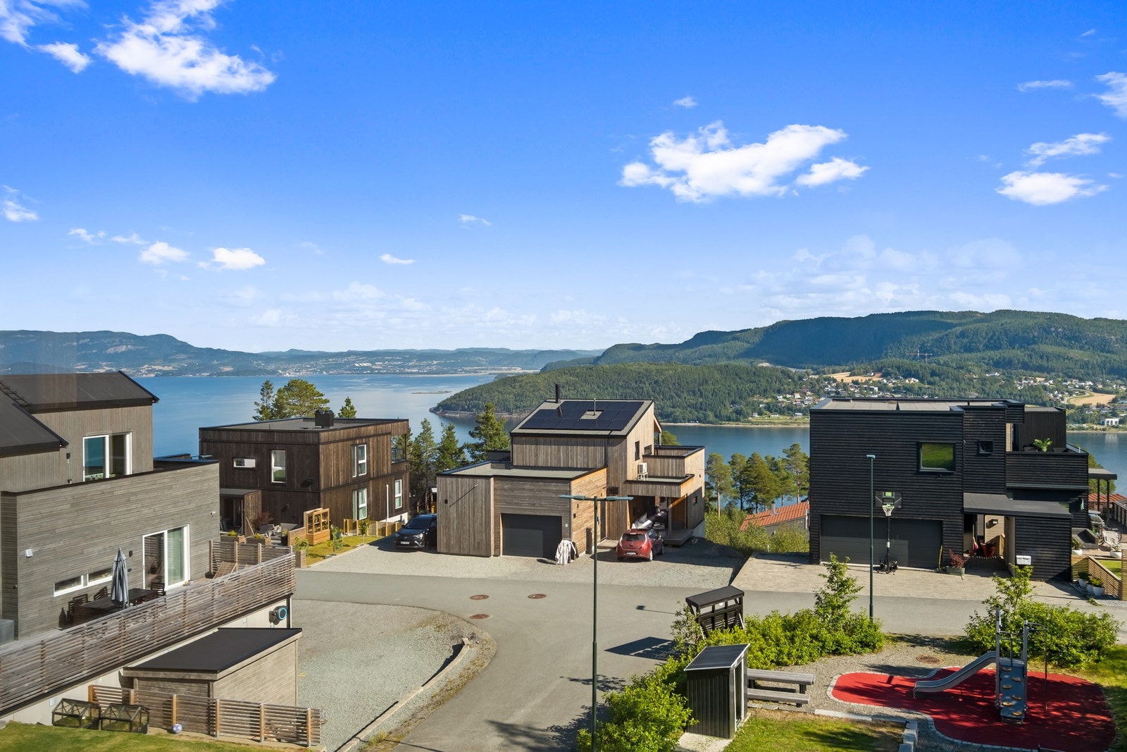 I nabolaget finner du flere lekeplasser - Perfekt område for barnefamilier. Galleribilde