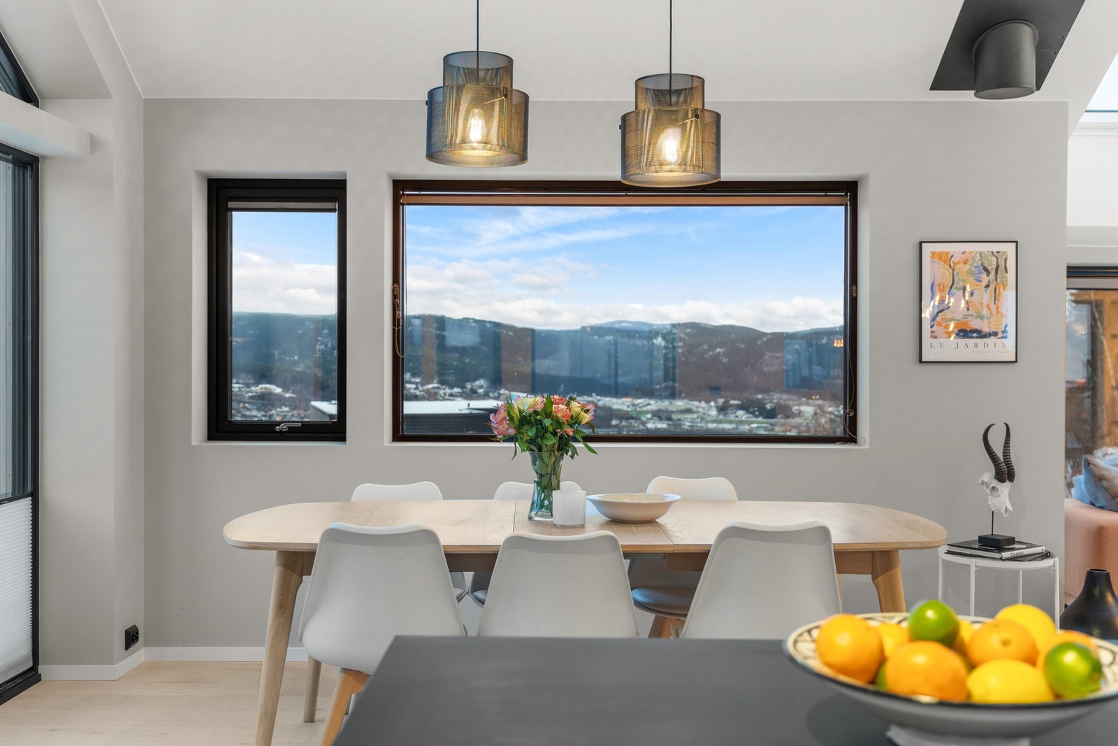 Her kan du nyte måltider i godt selskap. Galleribilde