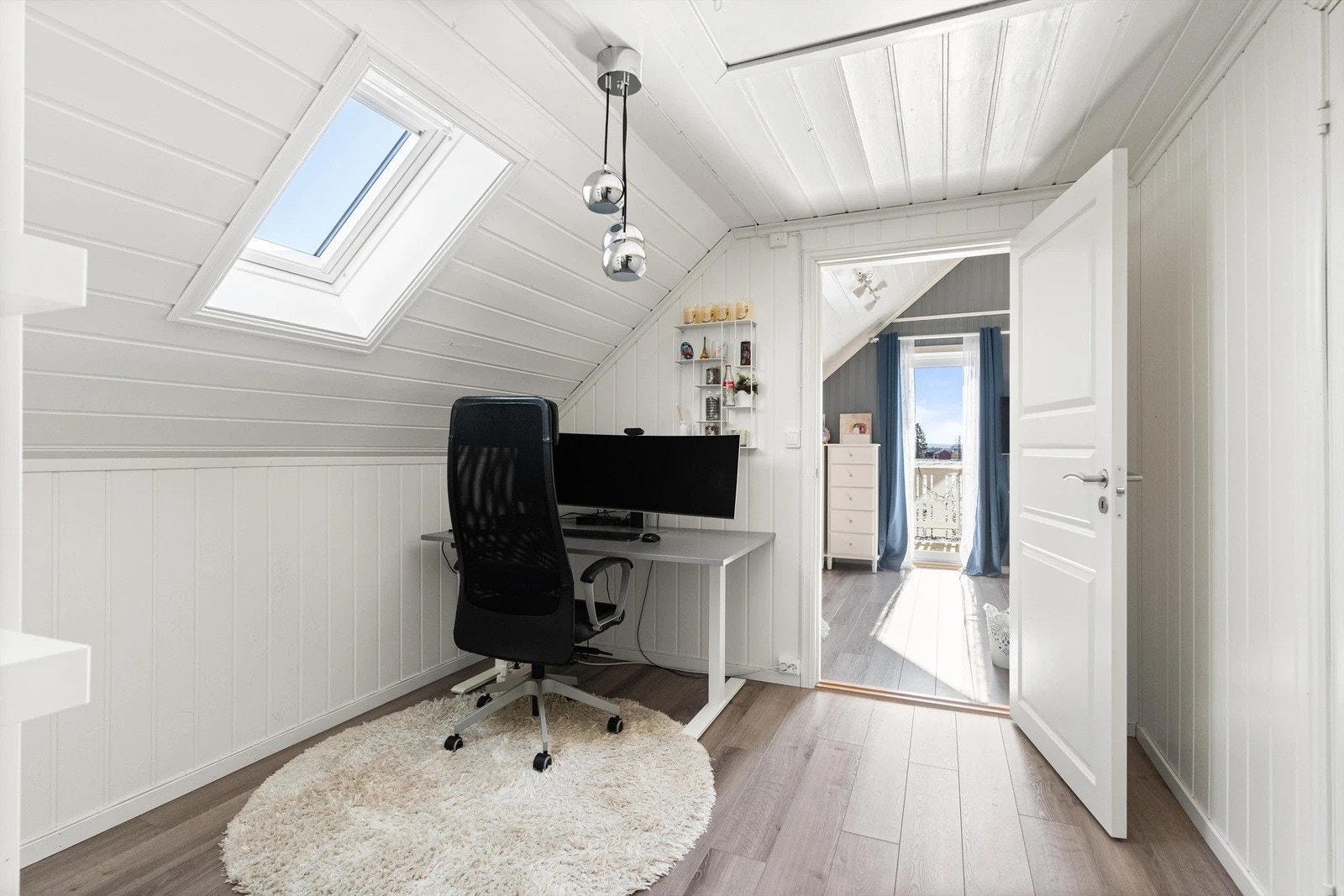 Gang/loft stue Galleribilde