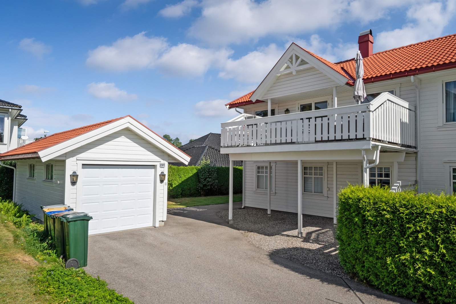 EIE eiendomsmegling v/Matias Rostad ønsker velkommen til Hansinegata 19B!
Foto: BK foto (fotograf: Bjørn Kjærra) Galleribilde