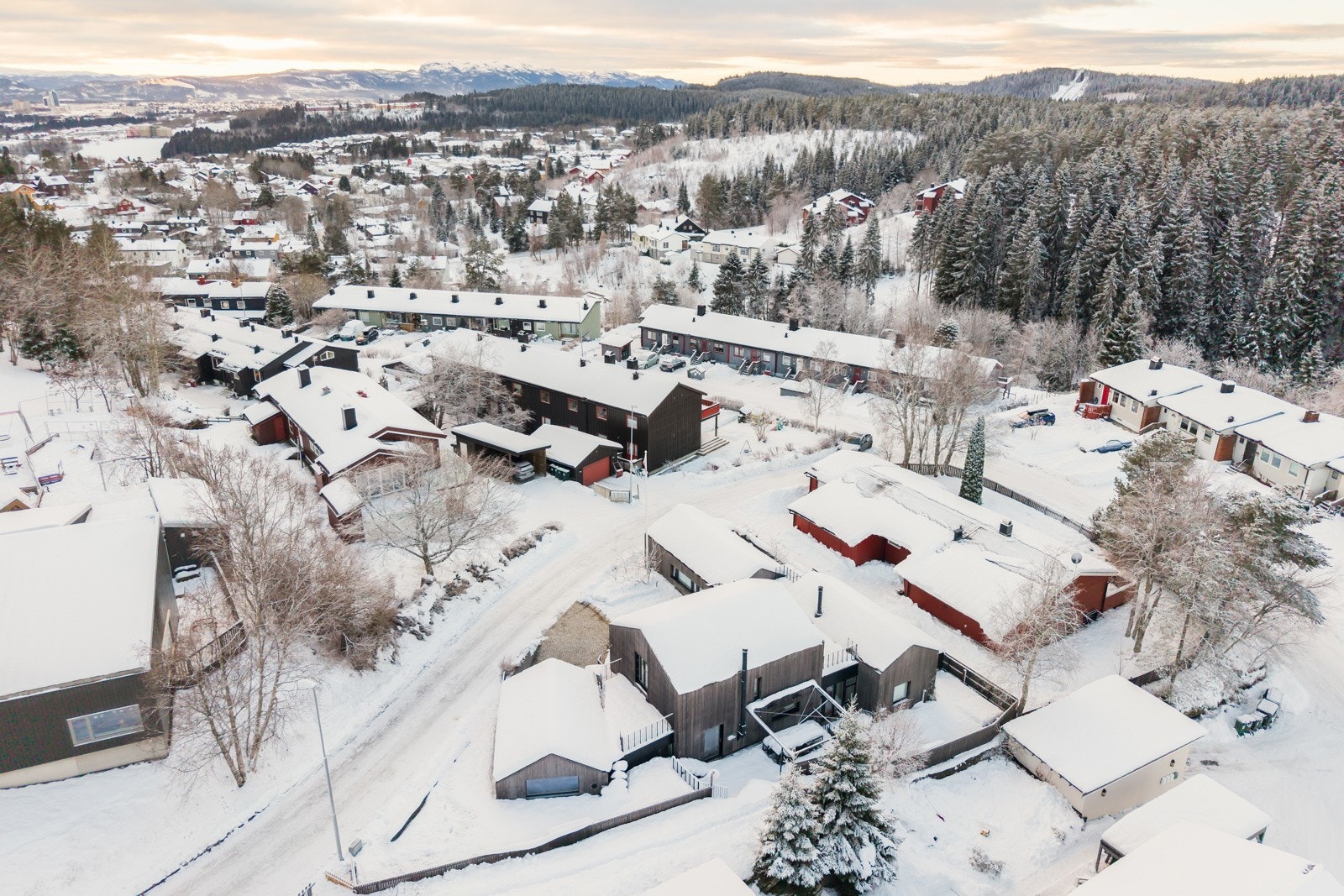 Eiendommen har fantastiske solforhold selv på vinterstid. Galleribilde