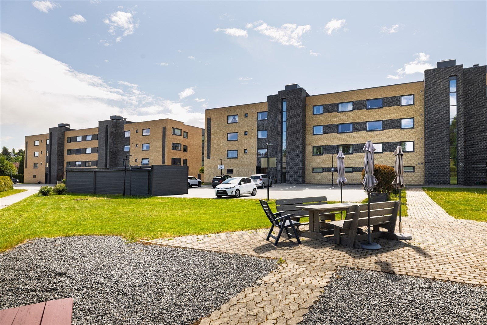 Sameiet er veldrevet, med fine uteplasser som er mye i bruk. Galleribilde