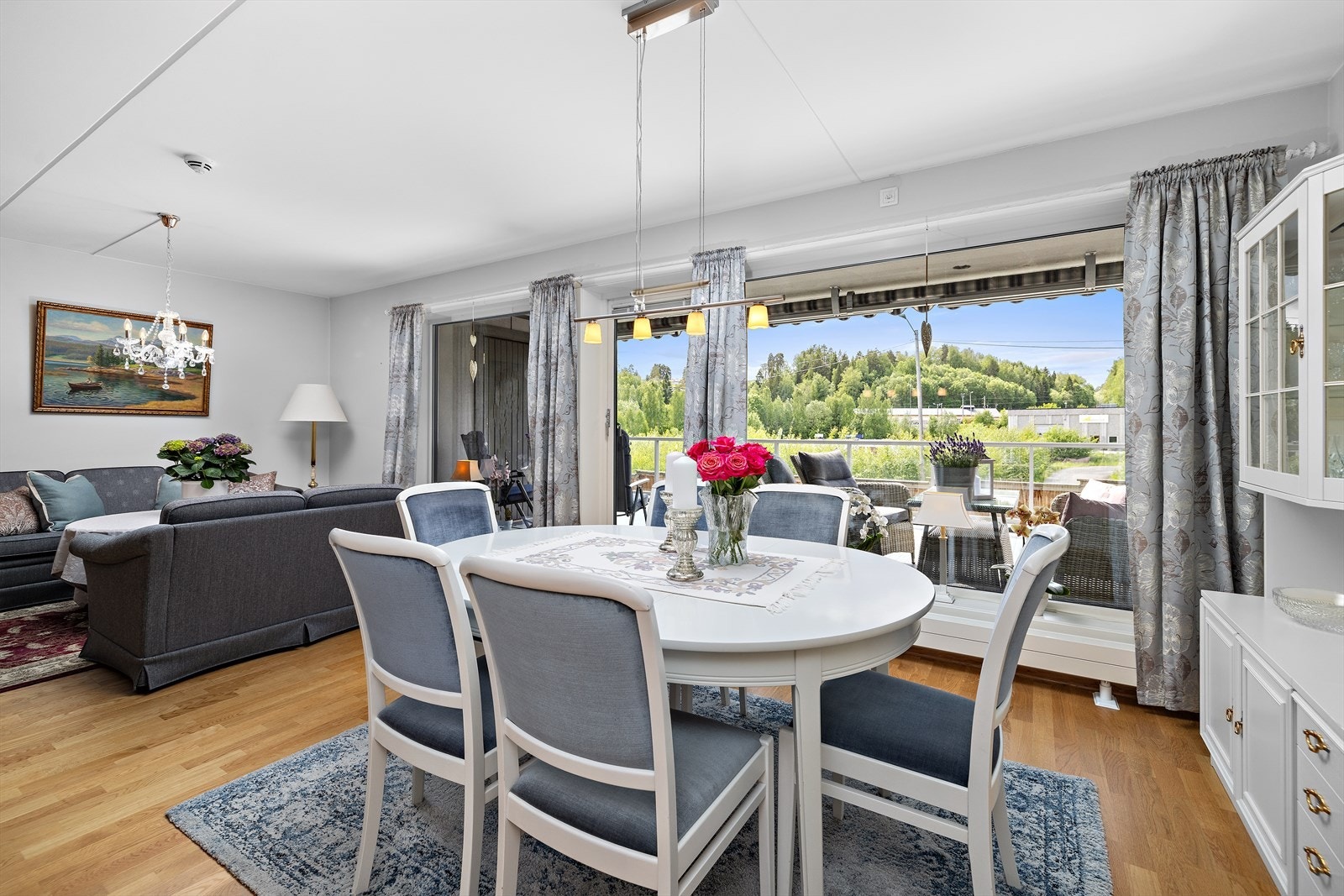 I leiligheten er det felles, sentralt brannvarslingsanlegg. Galleribilde