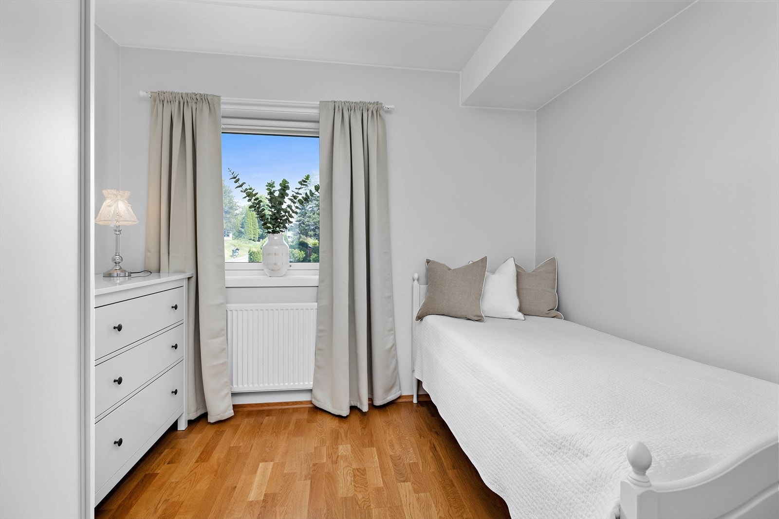 Soverom nummer 2 er et fint gjesterom. Galleribilde