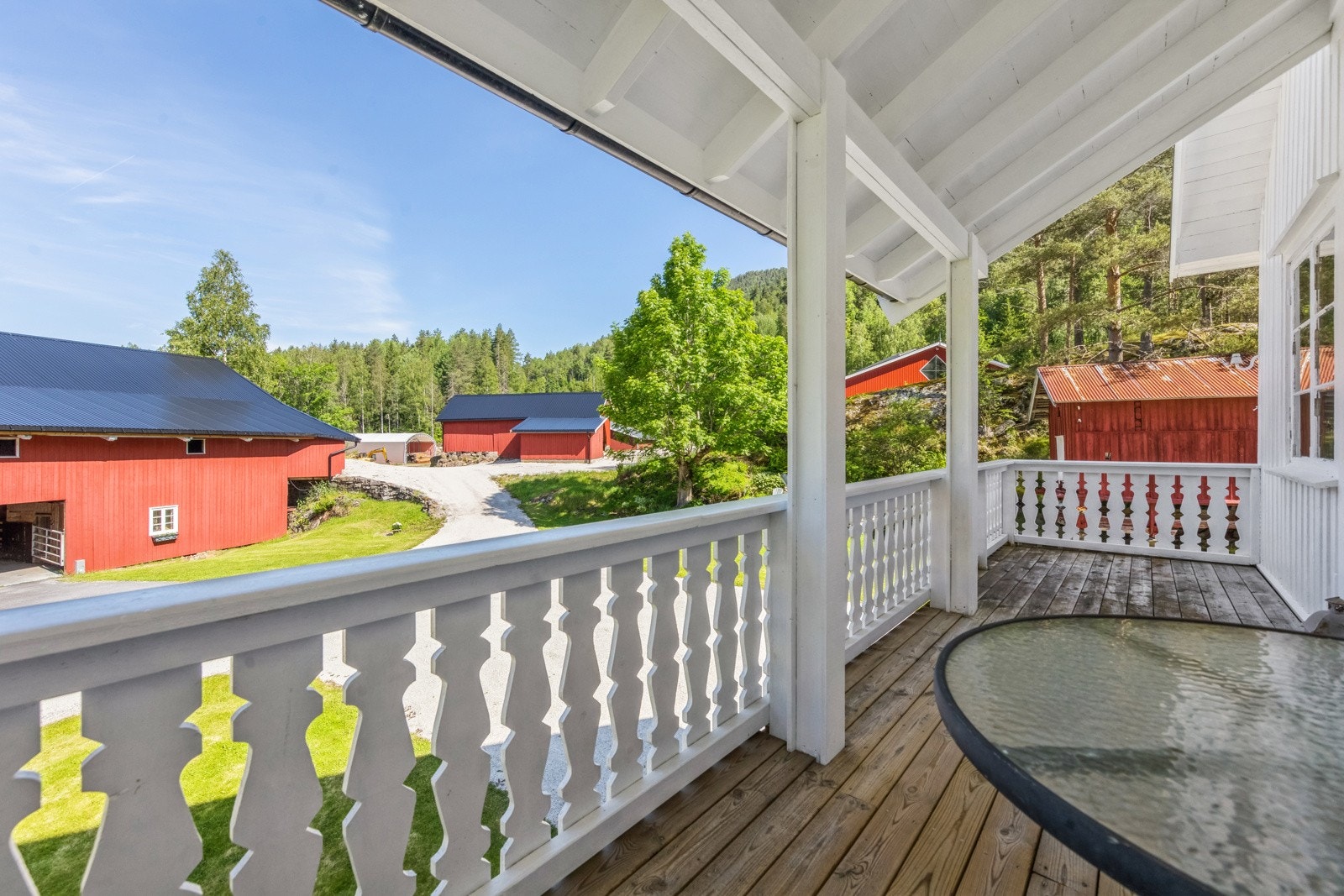 I 2. etasje er det adkomst til en romslig balkong Galleribilde