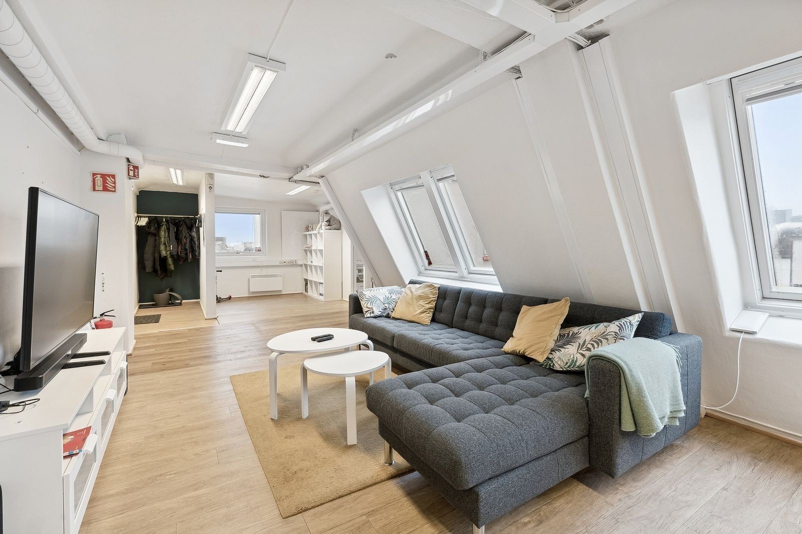 Lokalet leies ut umøblert Galleribilde