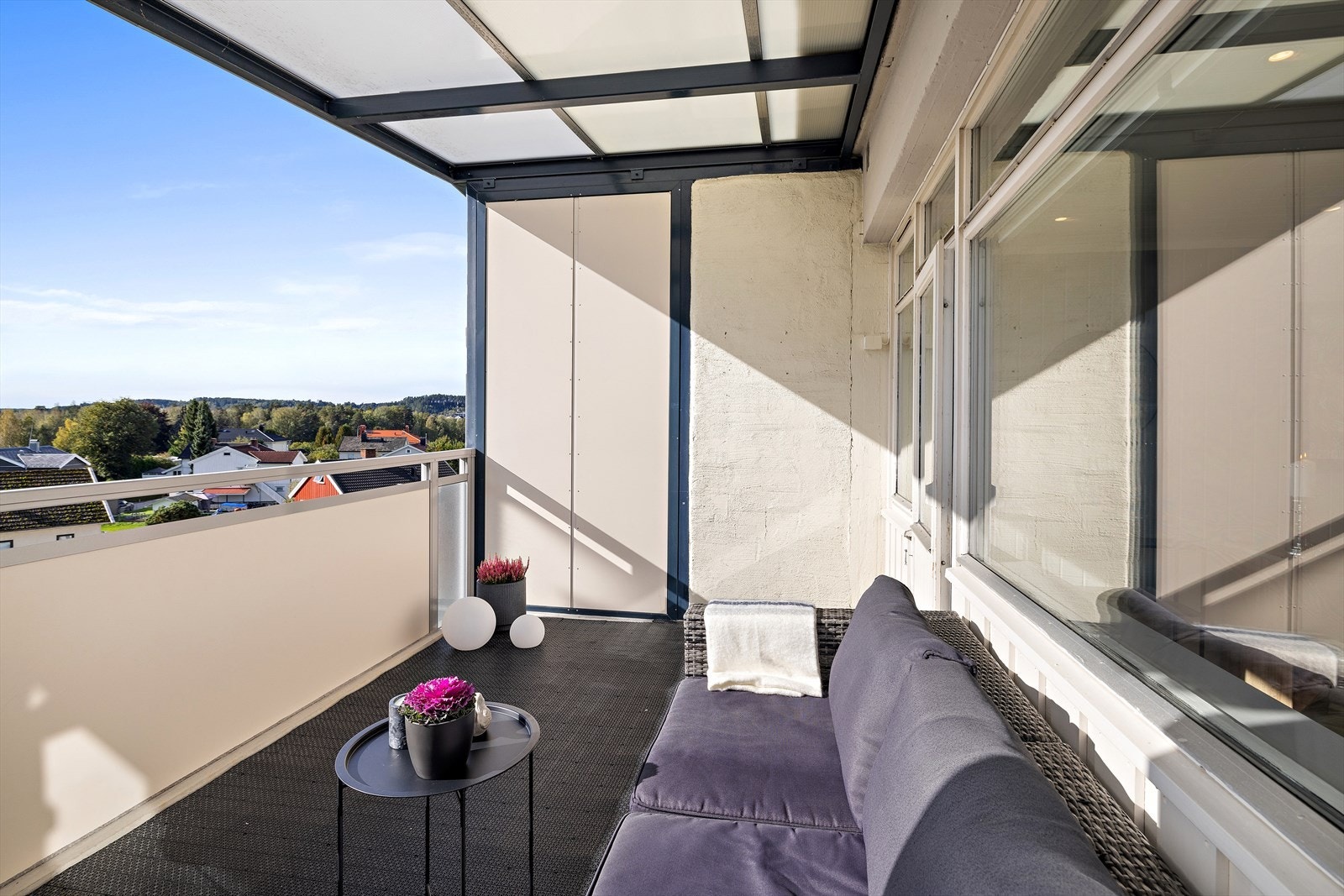 Usjenert og lunt Galleribilde