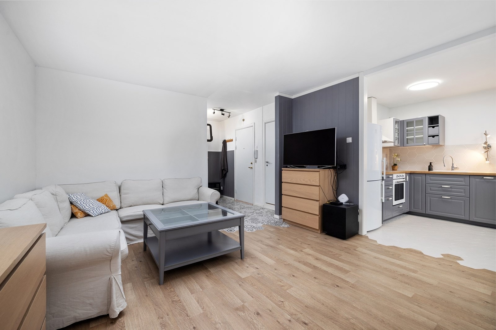 Kjøkken og stue i åpen løsning Galleribilde