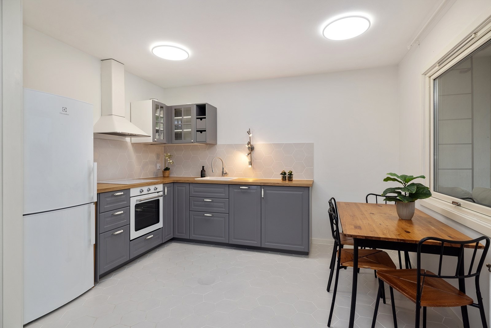 I felleskostnadene ligger fyring og varmt vann, alle kommunale avgifter, trappevask etc Galleribilde