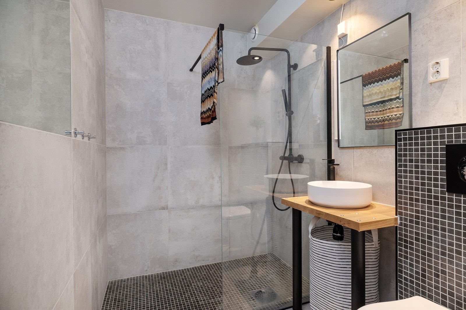 Bad og wc har god størrelse Galleribilde