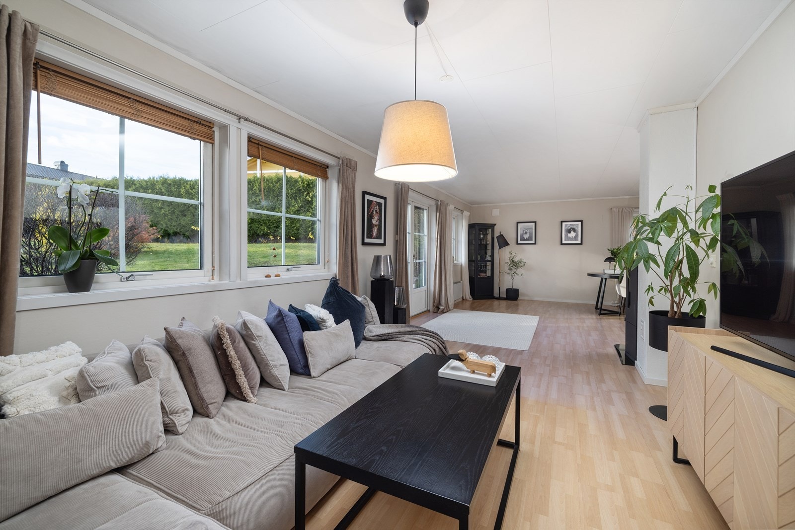 Fin beliggenhet med lite innsyn fra naboer Galleribilde