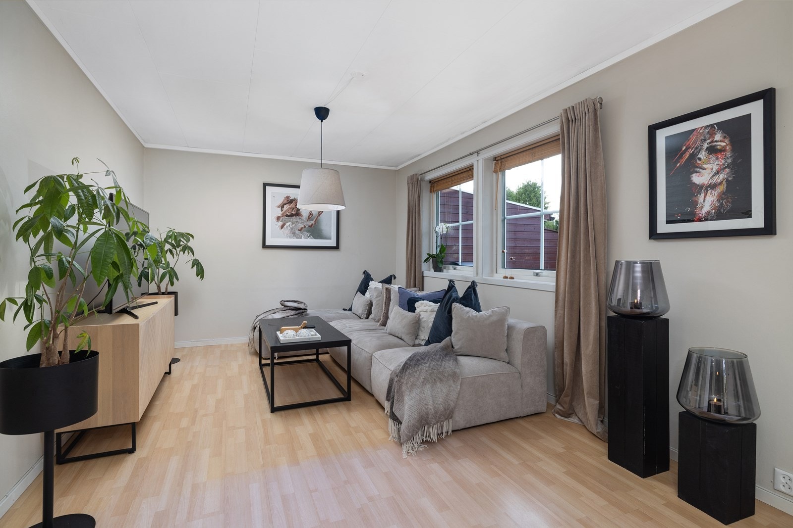 Den innerste delen som brukes til stue kan omgjøres til soverom dersom du har behov for det Galleribilde