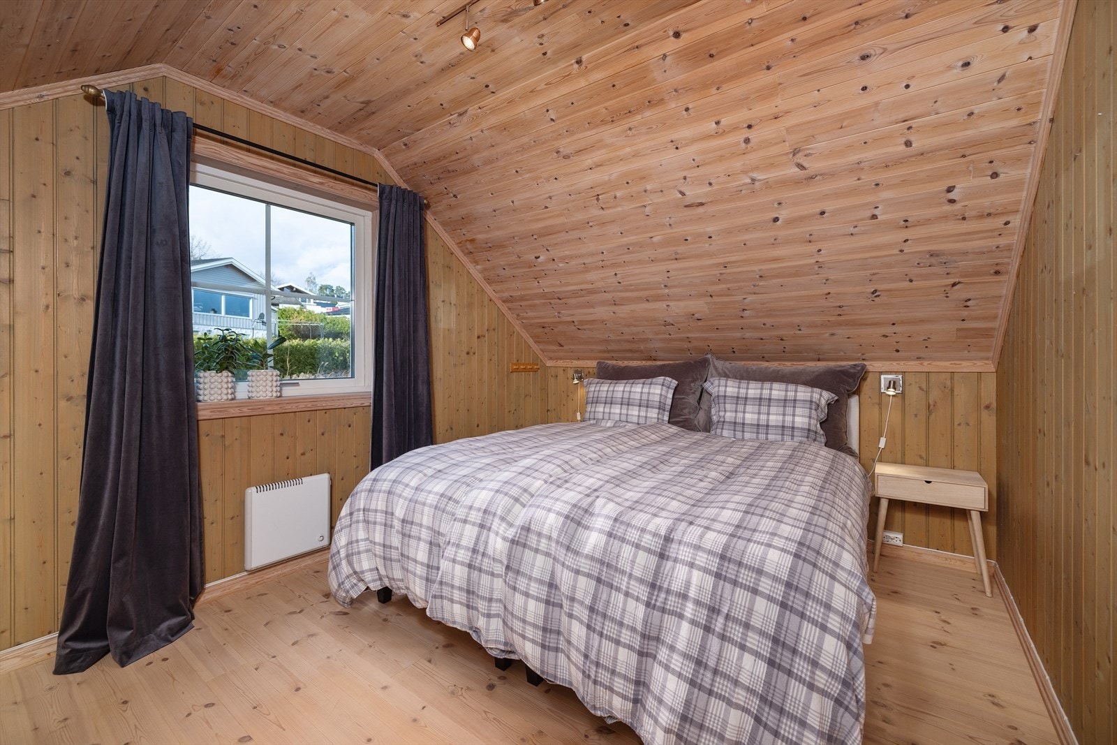 Stort soverom innerst Galleribilde