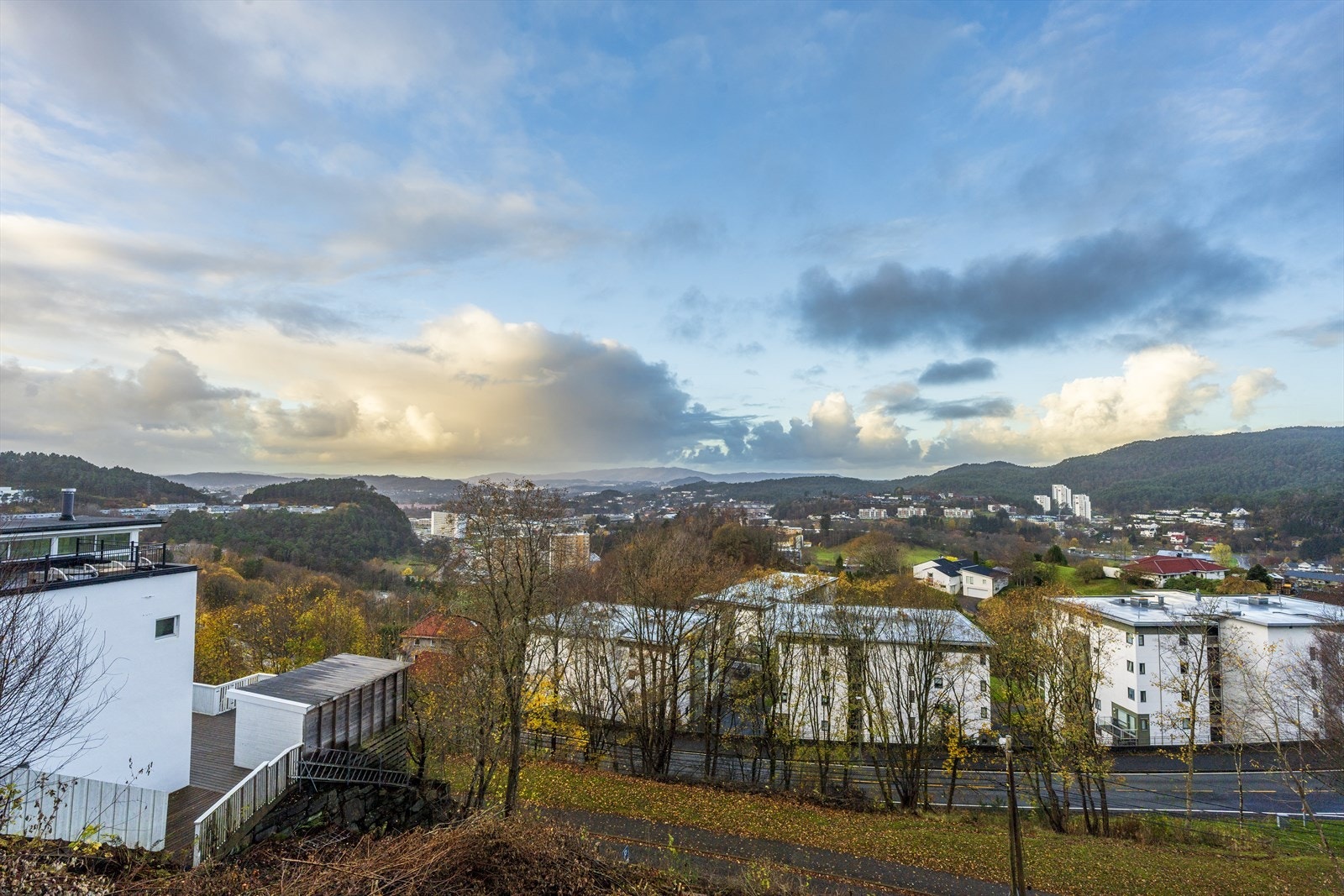 Utsikt fra tomten. Galleribilde