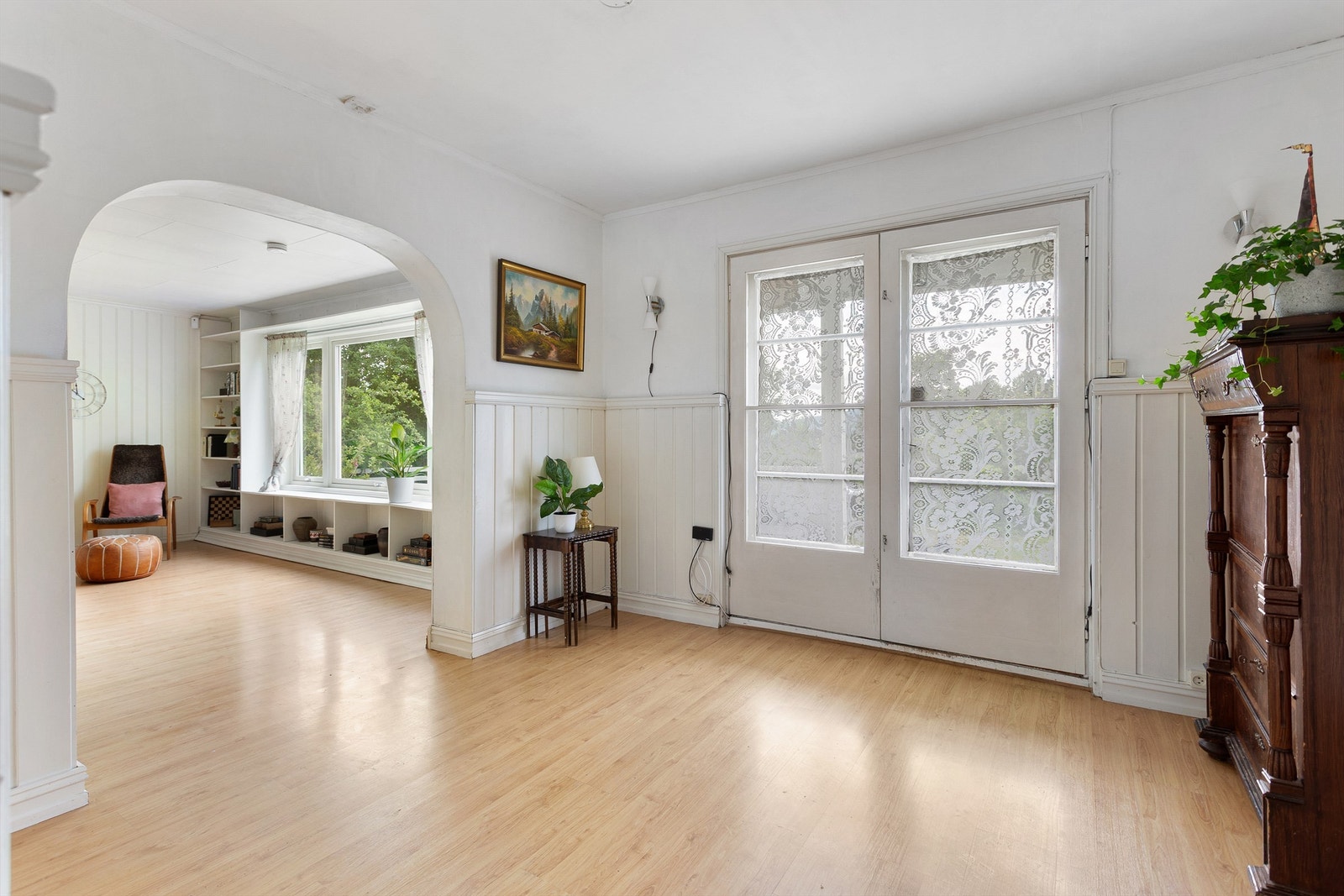 Mellomstue med utgang til veranda Galleribilde