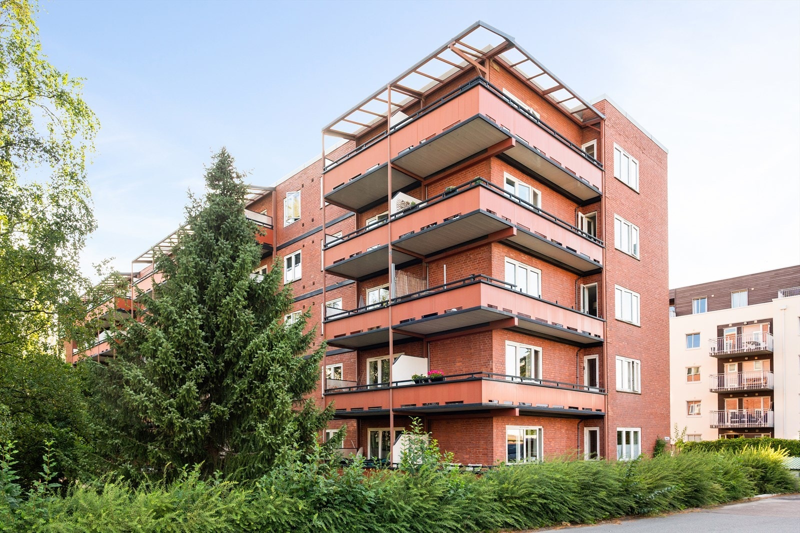 Leiligheten tilhører et veldrevet sameie med god vedlikholdshistorikk. Galleribilde