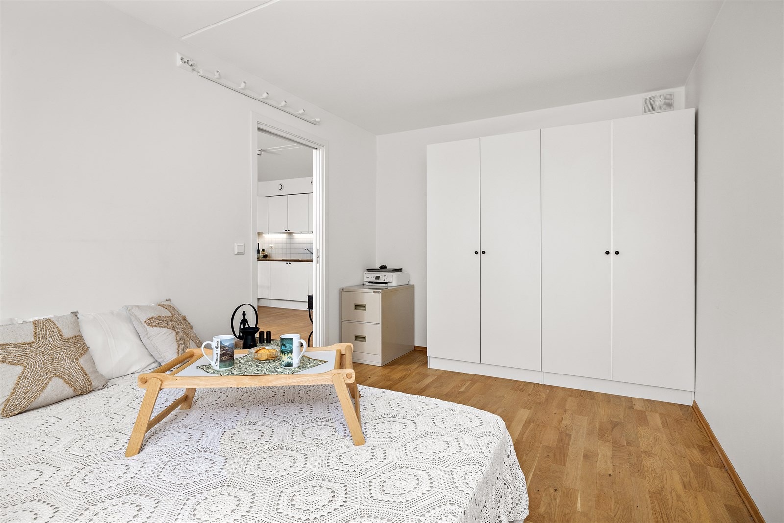 Stort hovedsoverom med bra skapplass! Galleribilde