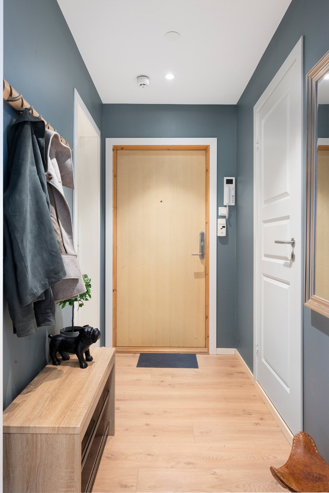 Det er to boder som følger leiligheten, en i kjeller og en på loftet Galleribilde