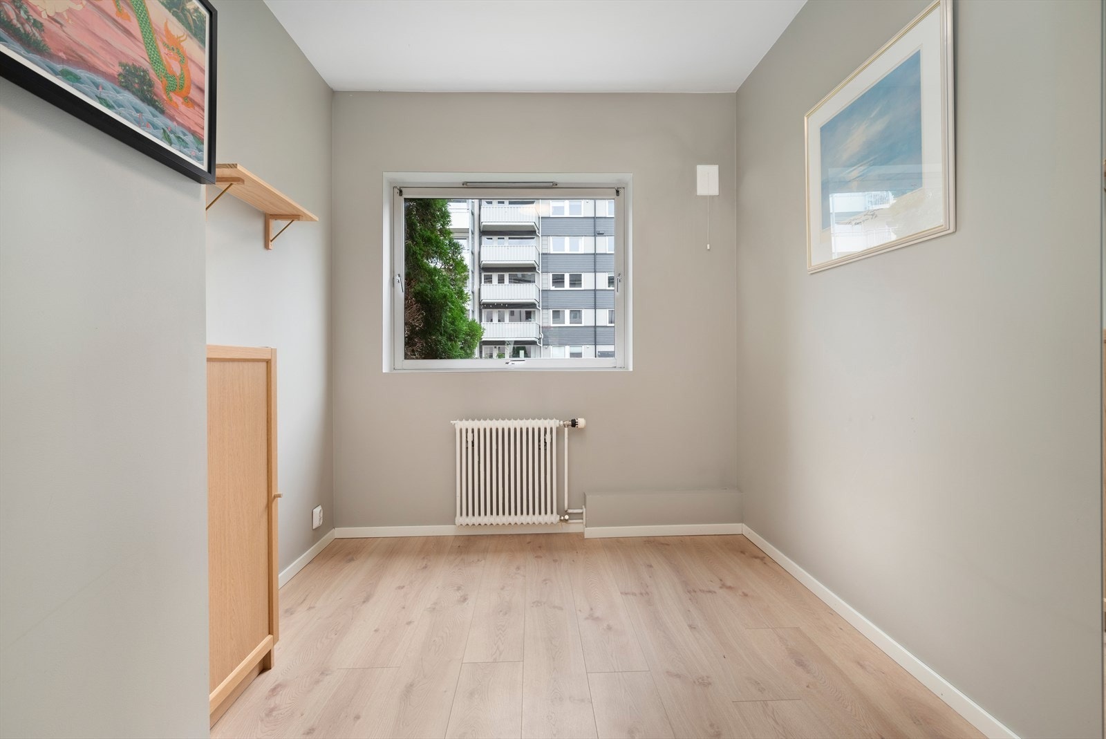 Ved behov kan man fint benytte ett av soverommene som kontor Galleribilde