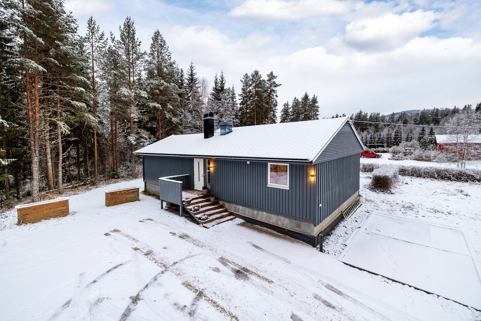 Dersom man planlegger å bygge ny garasje så gjøres det oppmerksom på at dette er søknads pliktig. Galleribilde