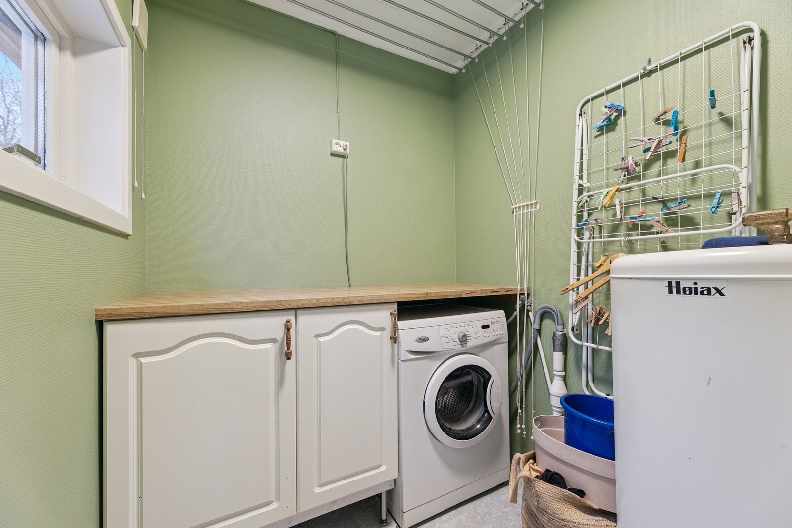 Vaskerom Galleribilde