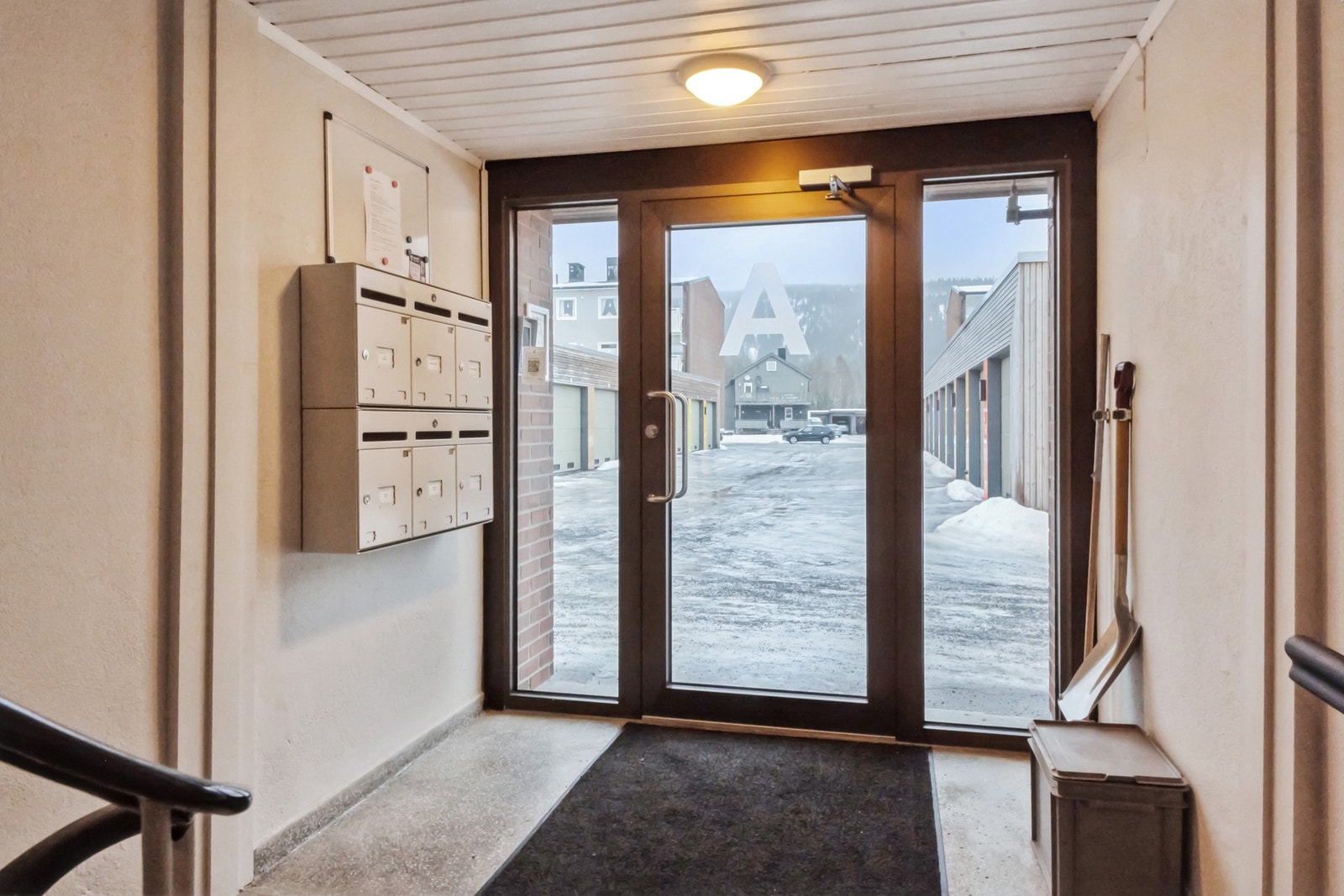 Velholdte fellesområder i et veldrevet borettslag Galleribilde