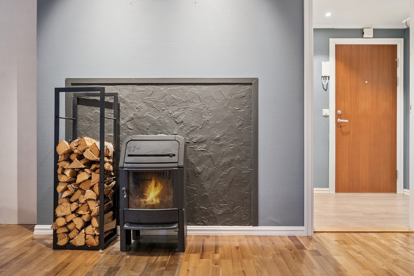 Vedfyring! Galleribilde