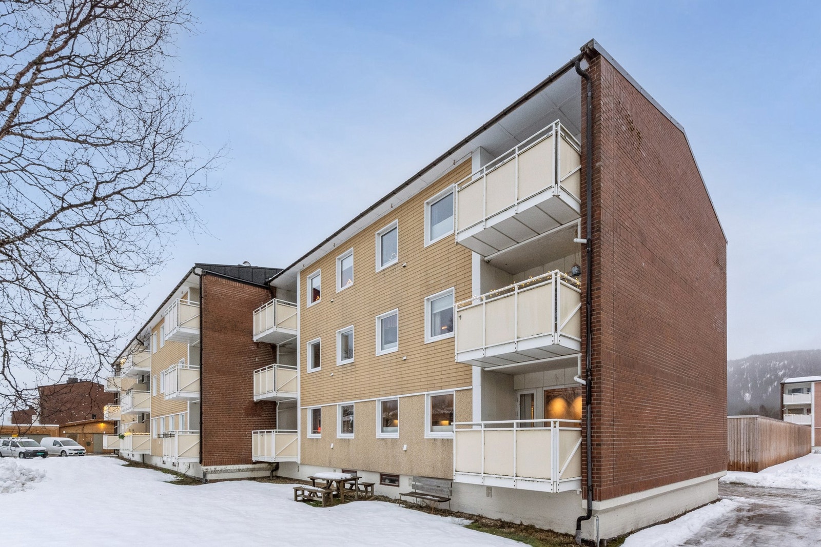 Eiendomsmegler 1 har gleden av å presentere Revelheigata 32 a Galleribilde