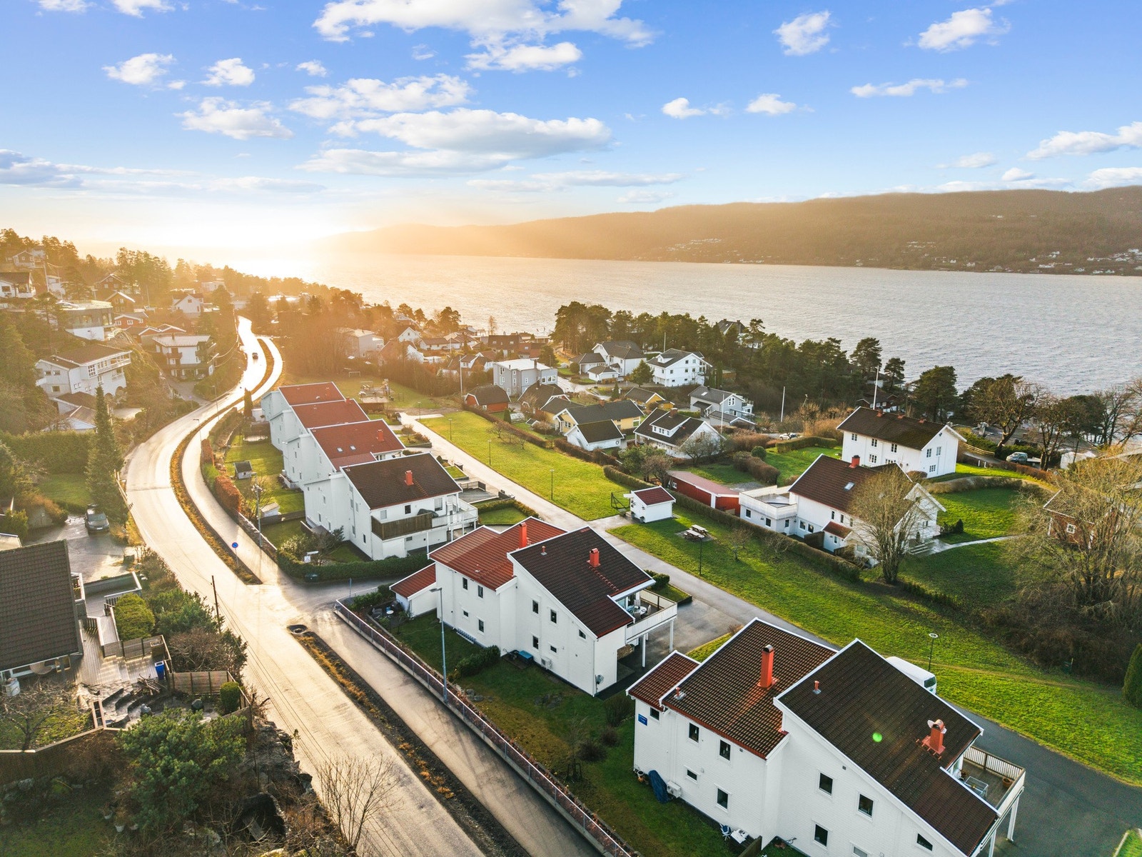 Eiendommen byr på flotte utearealer, både privat og felles. Galleribilde